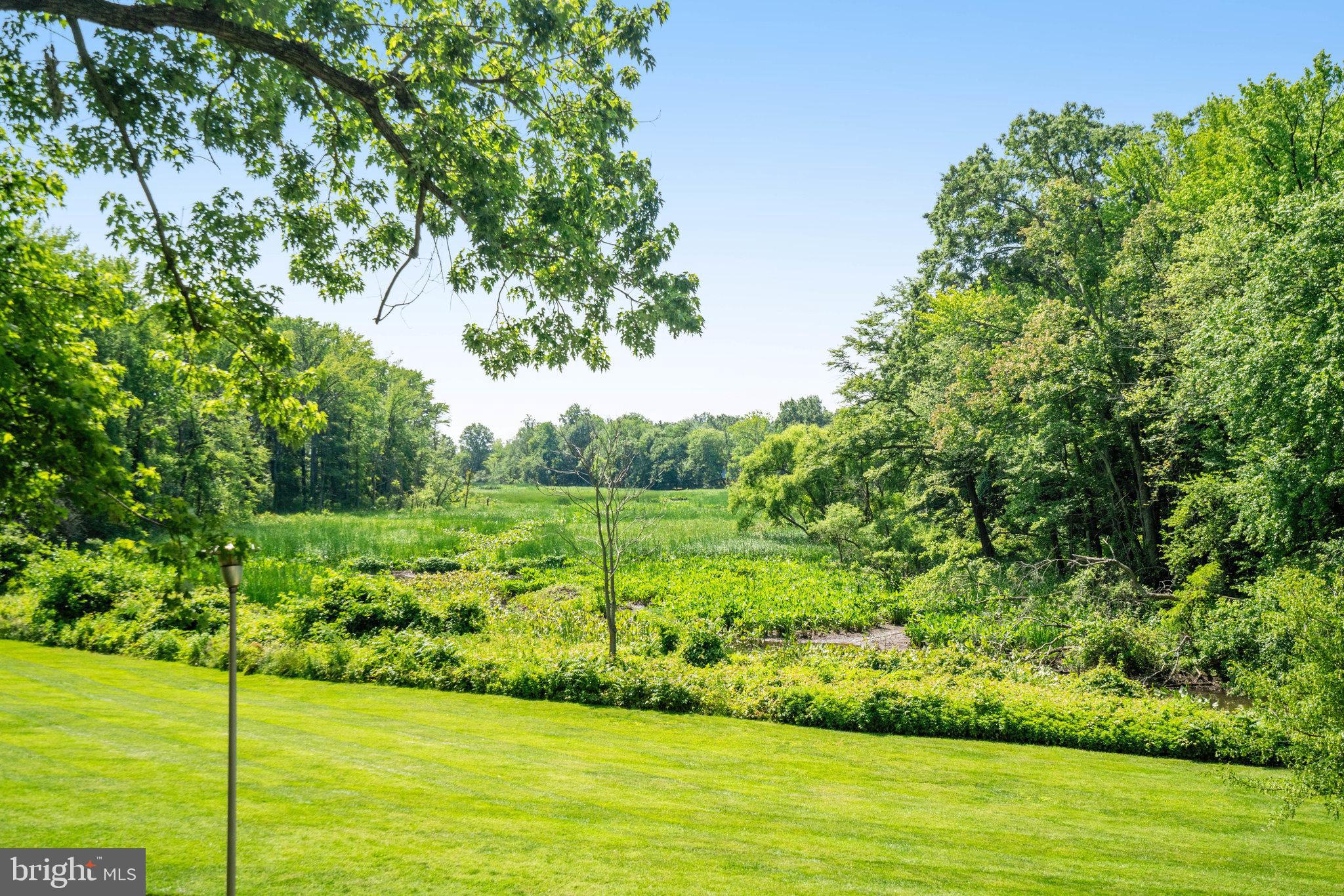 RIVER TOWERS - Residential