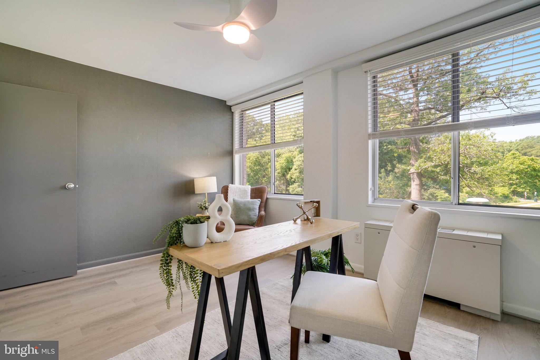 RIVER TOWERS - Residential