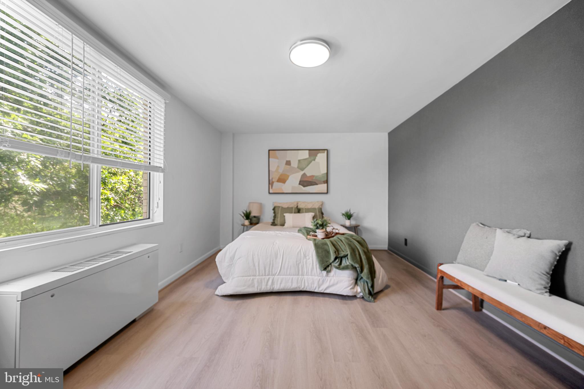 RIVER TOWERS - Residential