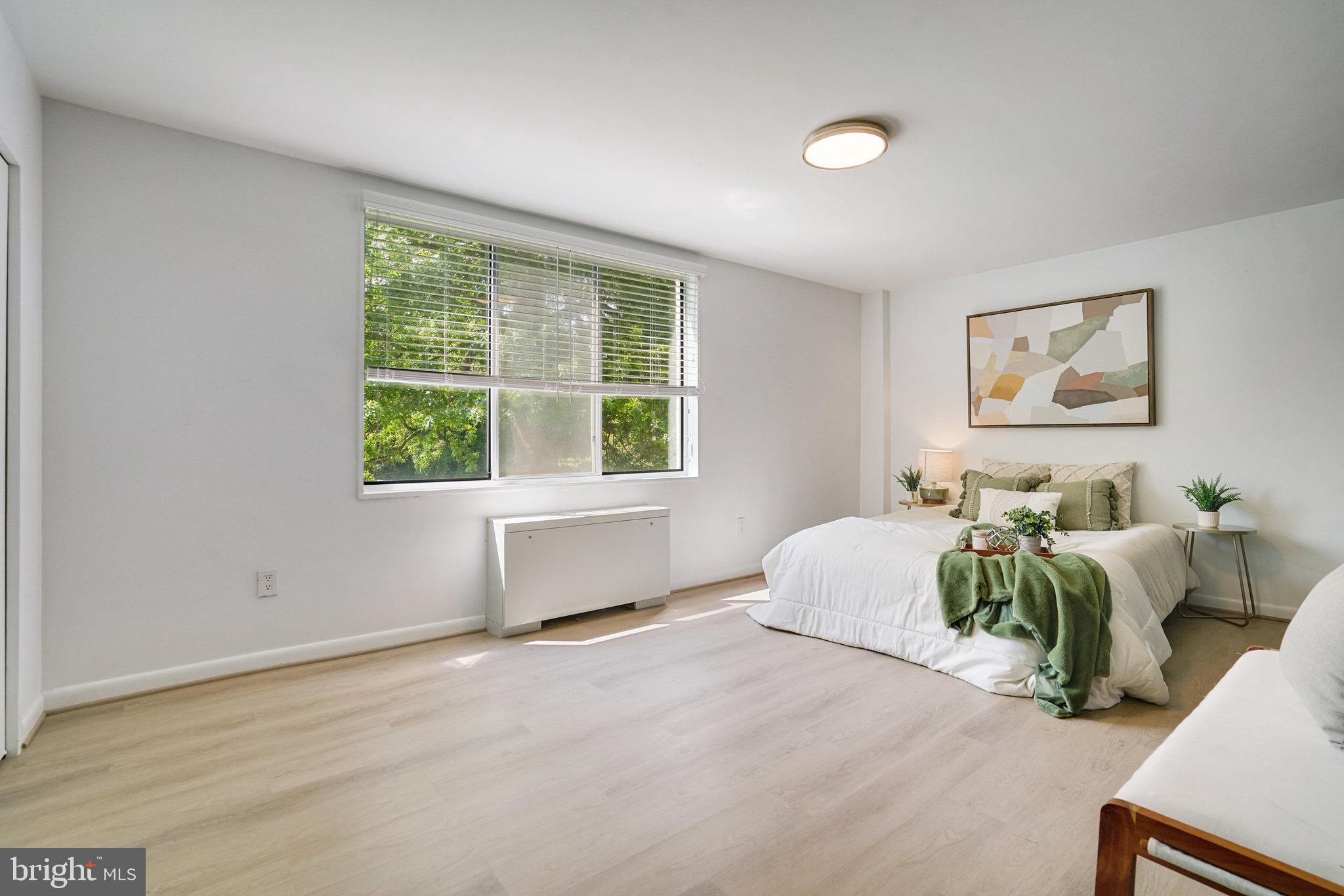 RIVER TOWERS - Residential