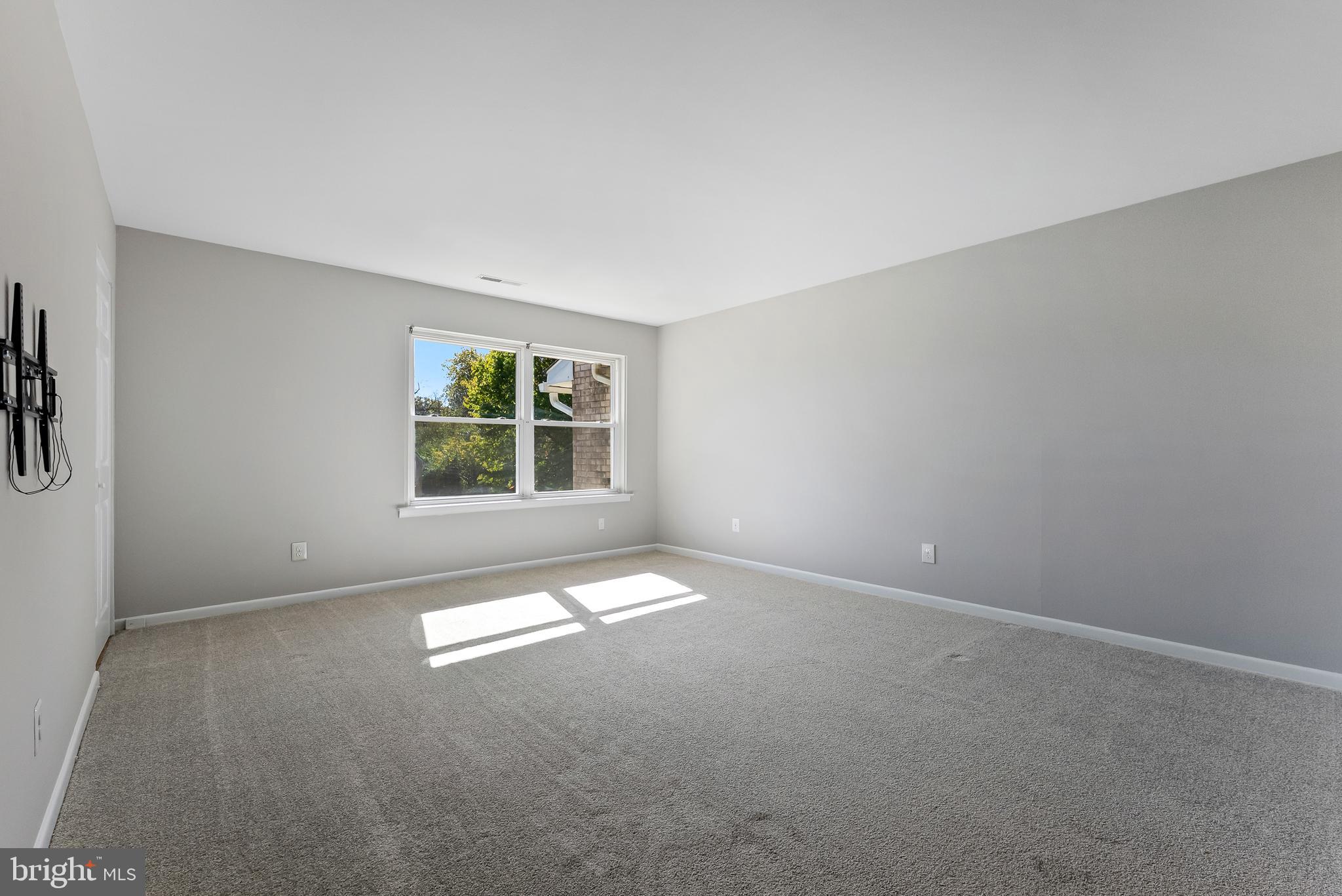 406 WINDING WAY