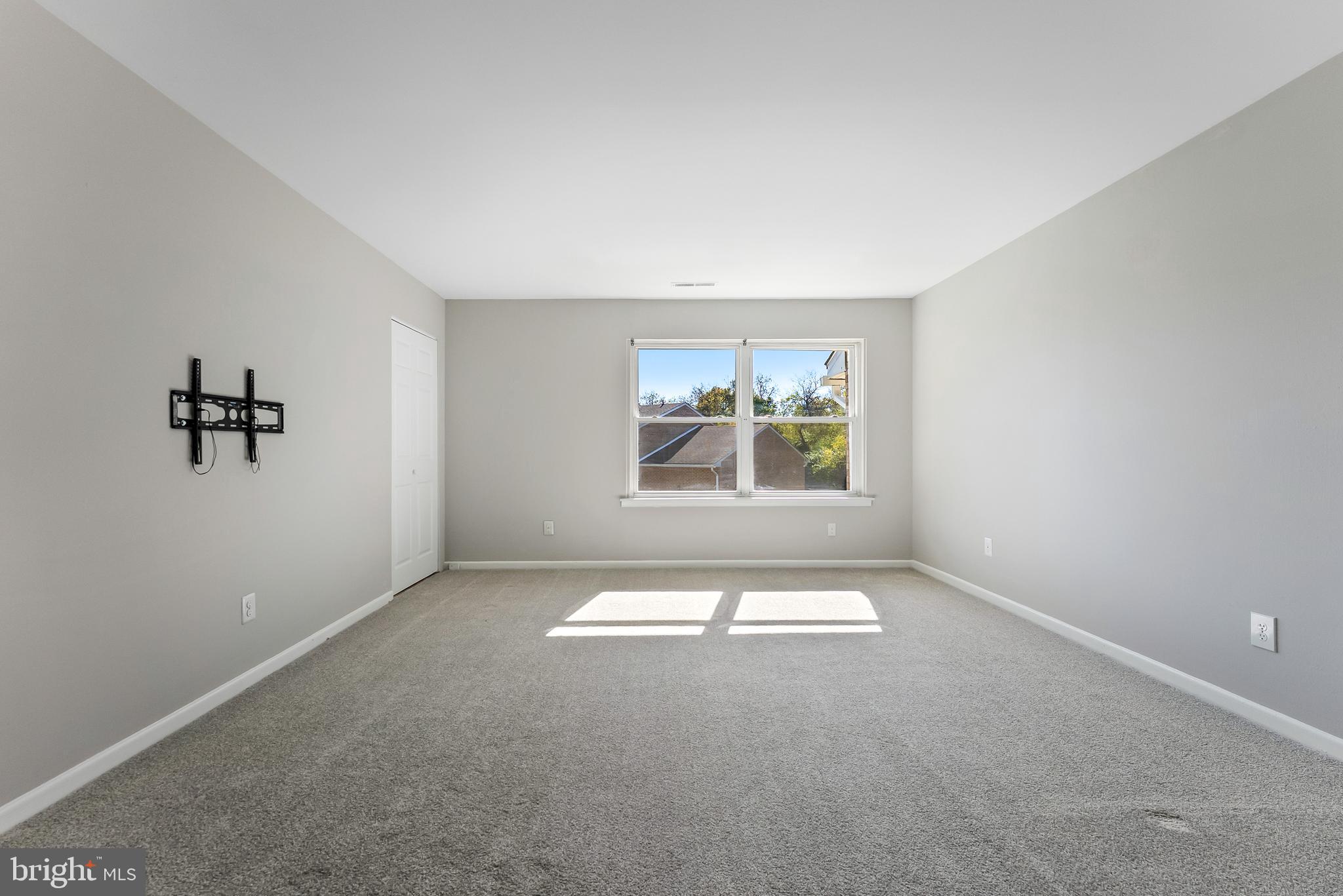 406 WINDING WAY