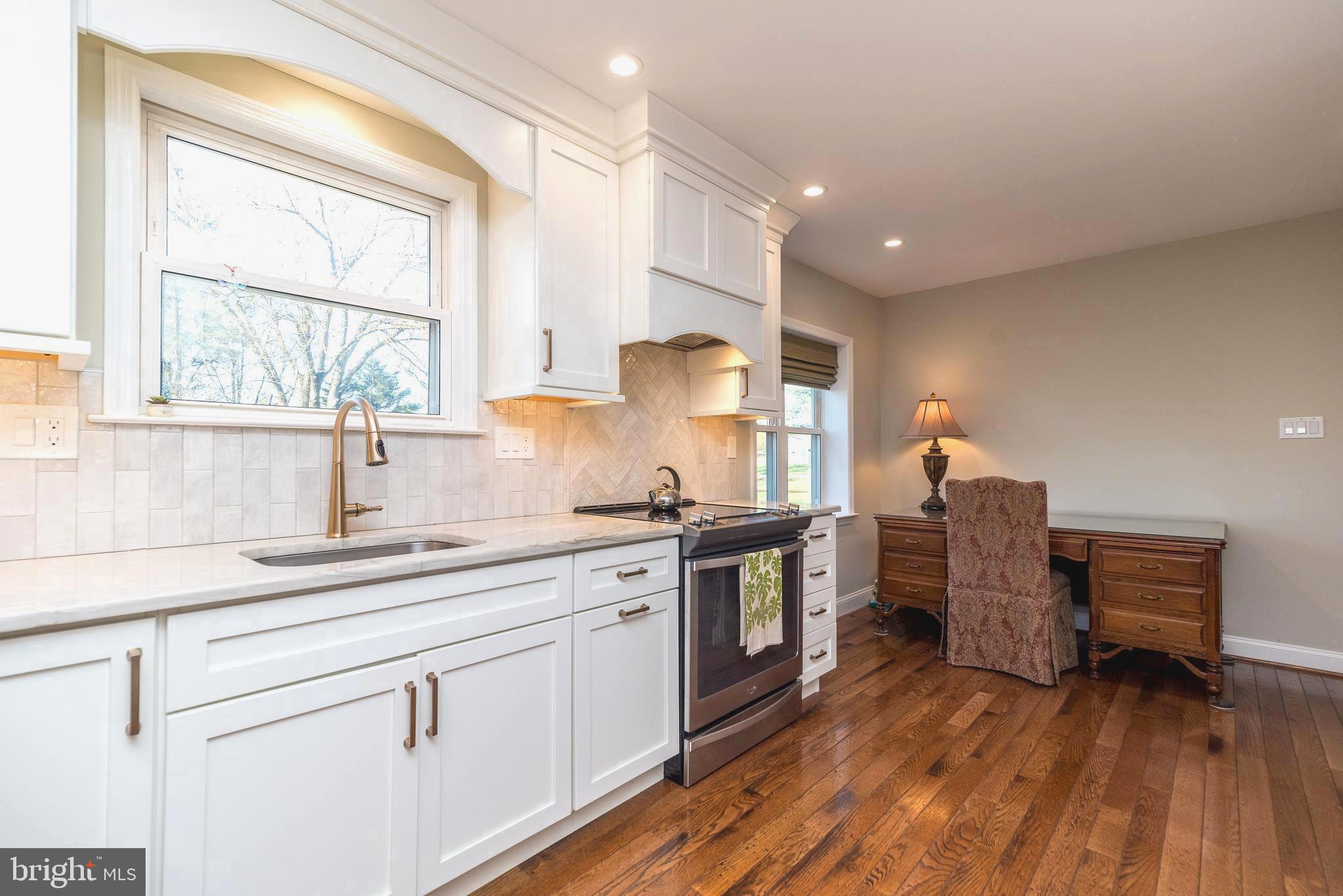 LANSDALE - Residential