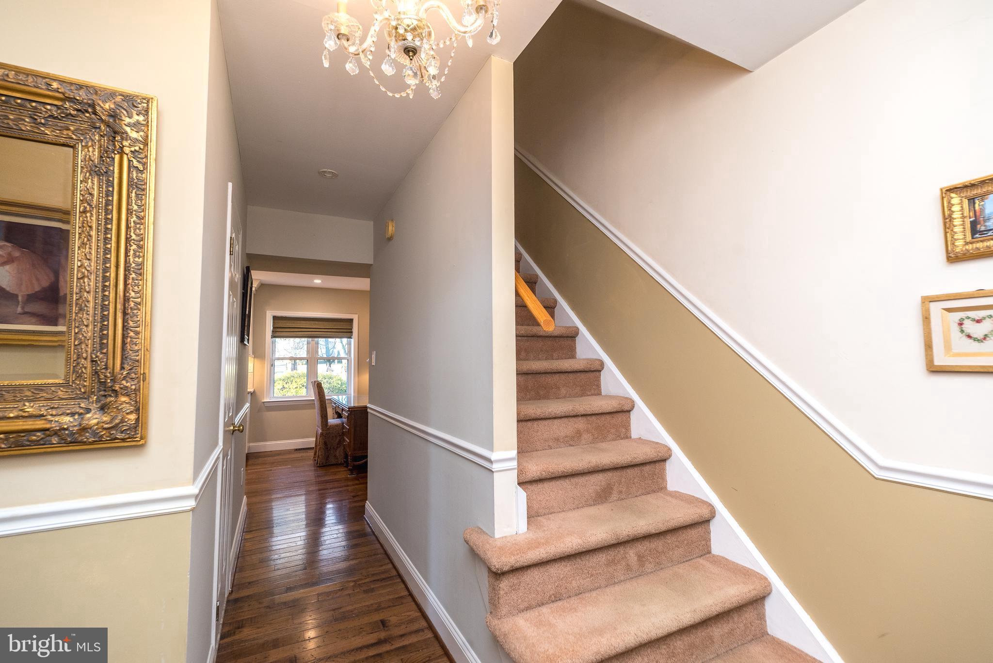 LANSDALE - Residential