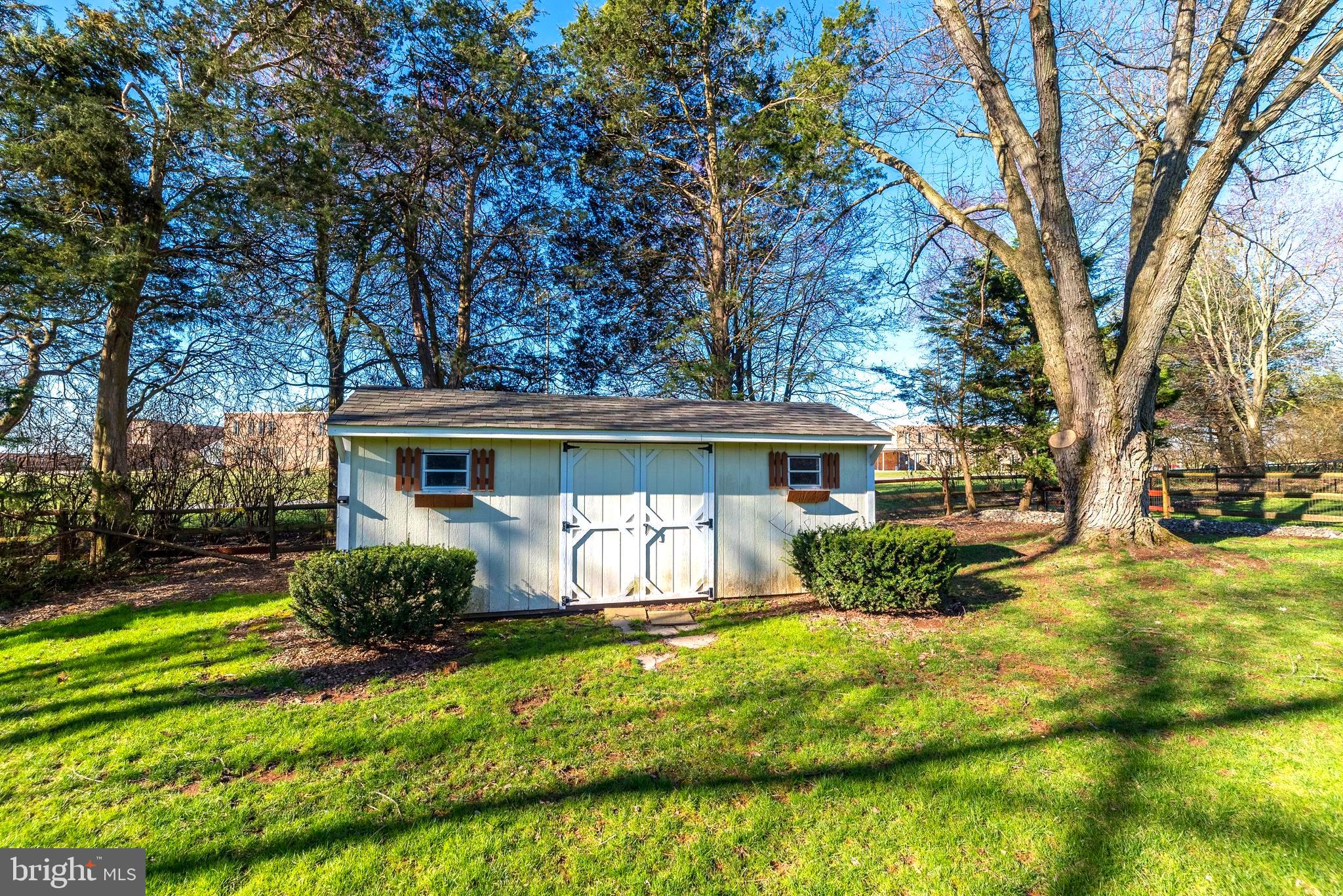 LANSDALE - Residential