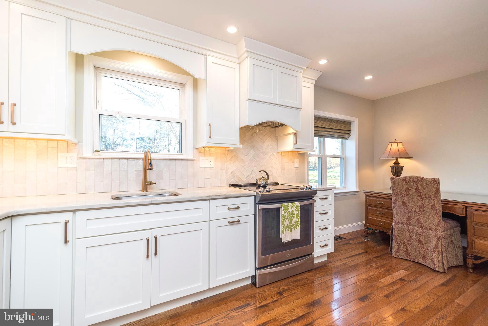 LANSDALE - Residential