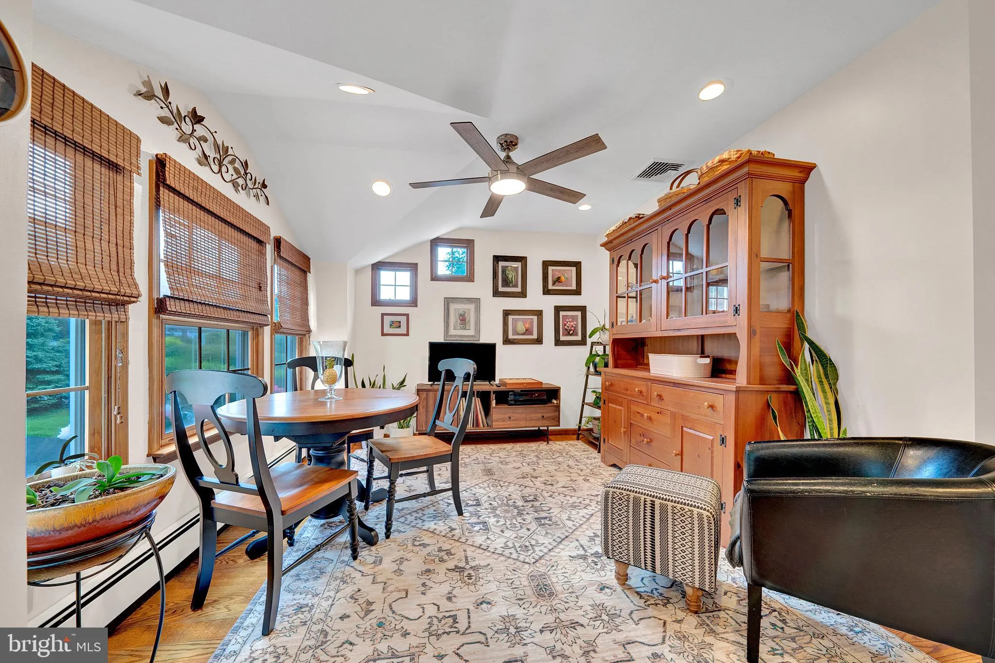 Titusville, New Jersey 08560, United States, 4 Bedrooms Bedrooms, ,3 BathroomsBathrooms,Residential,Active,179718