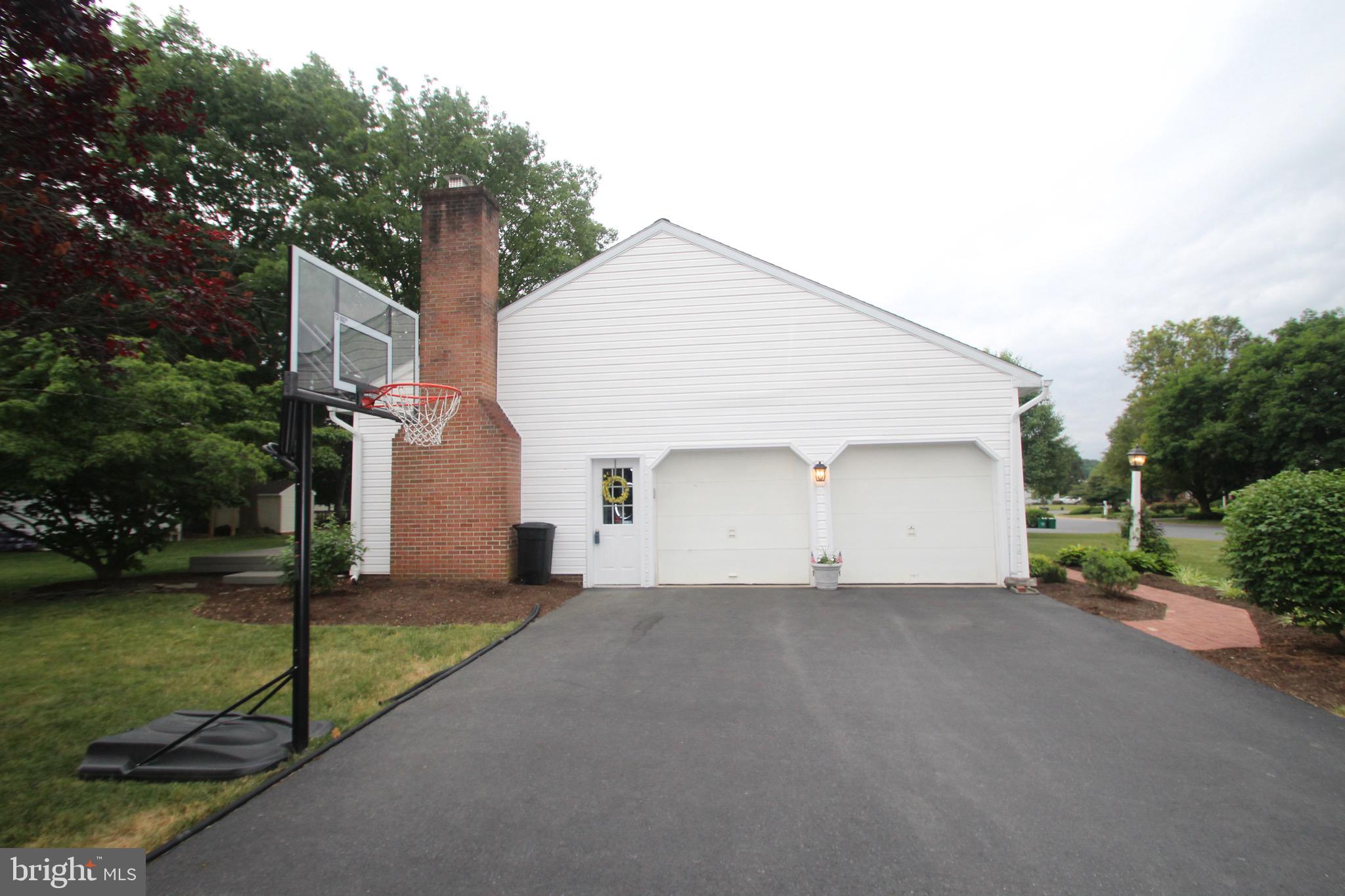 PARKSIDE ESTATES - Residential