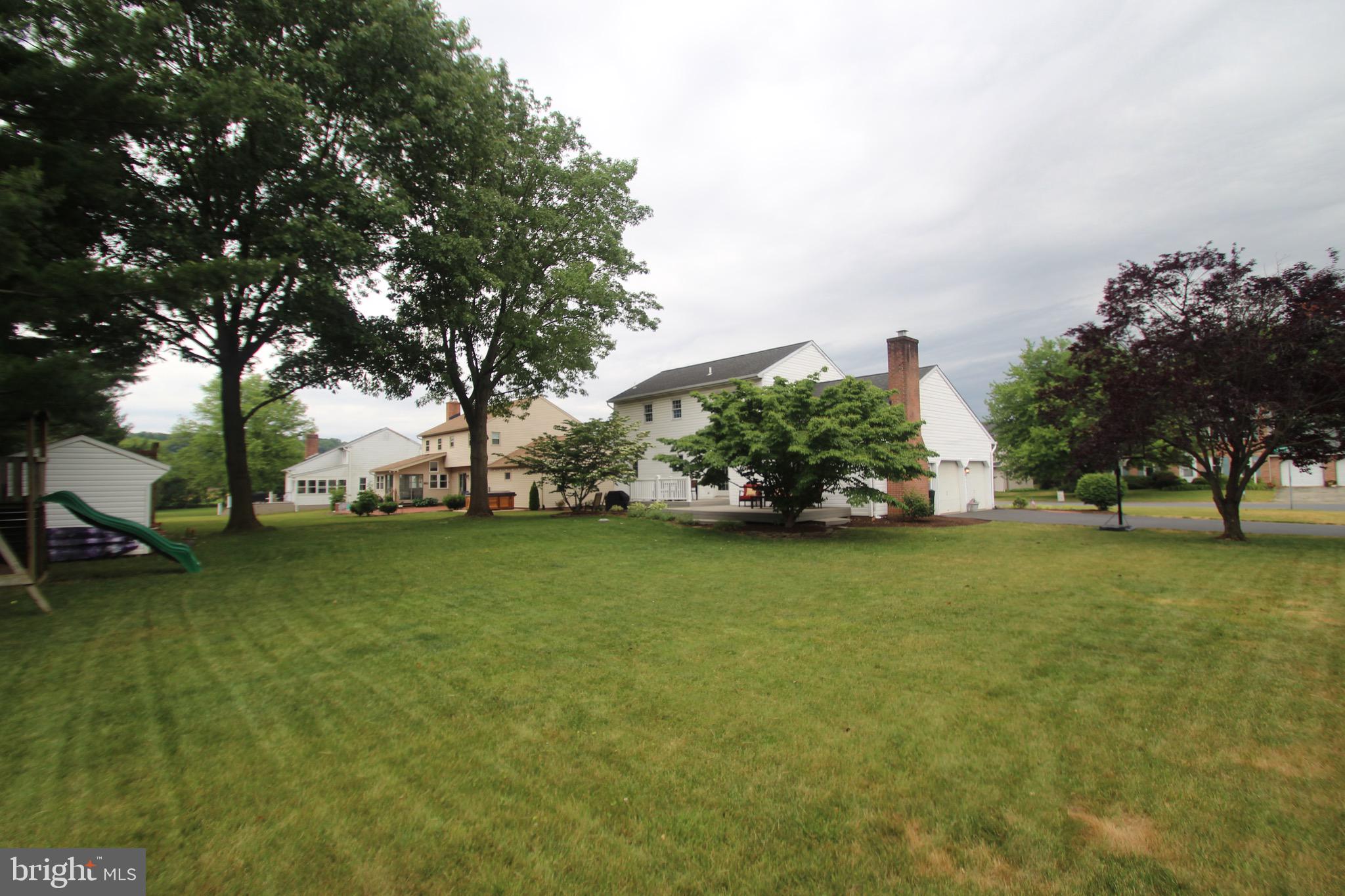 PARKSIDE ESTATES - Residential