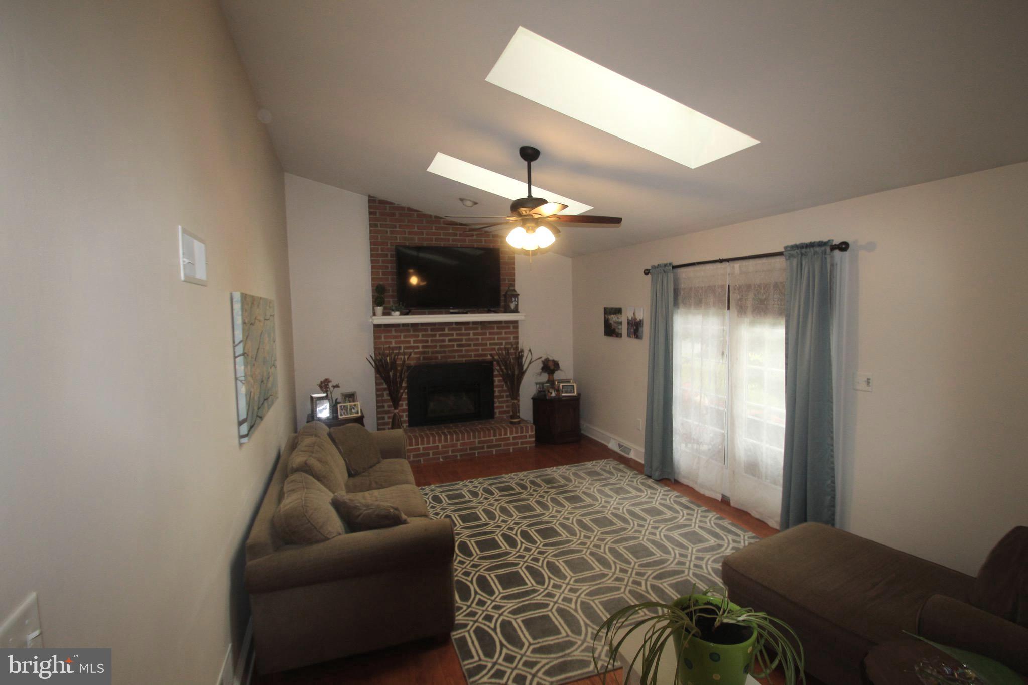 PARKSIDE ESTATES - Residential