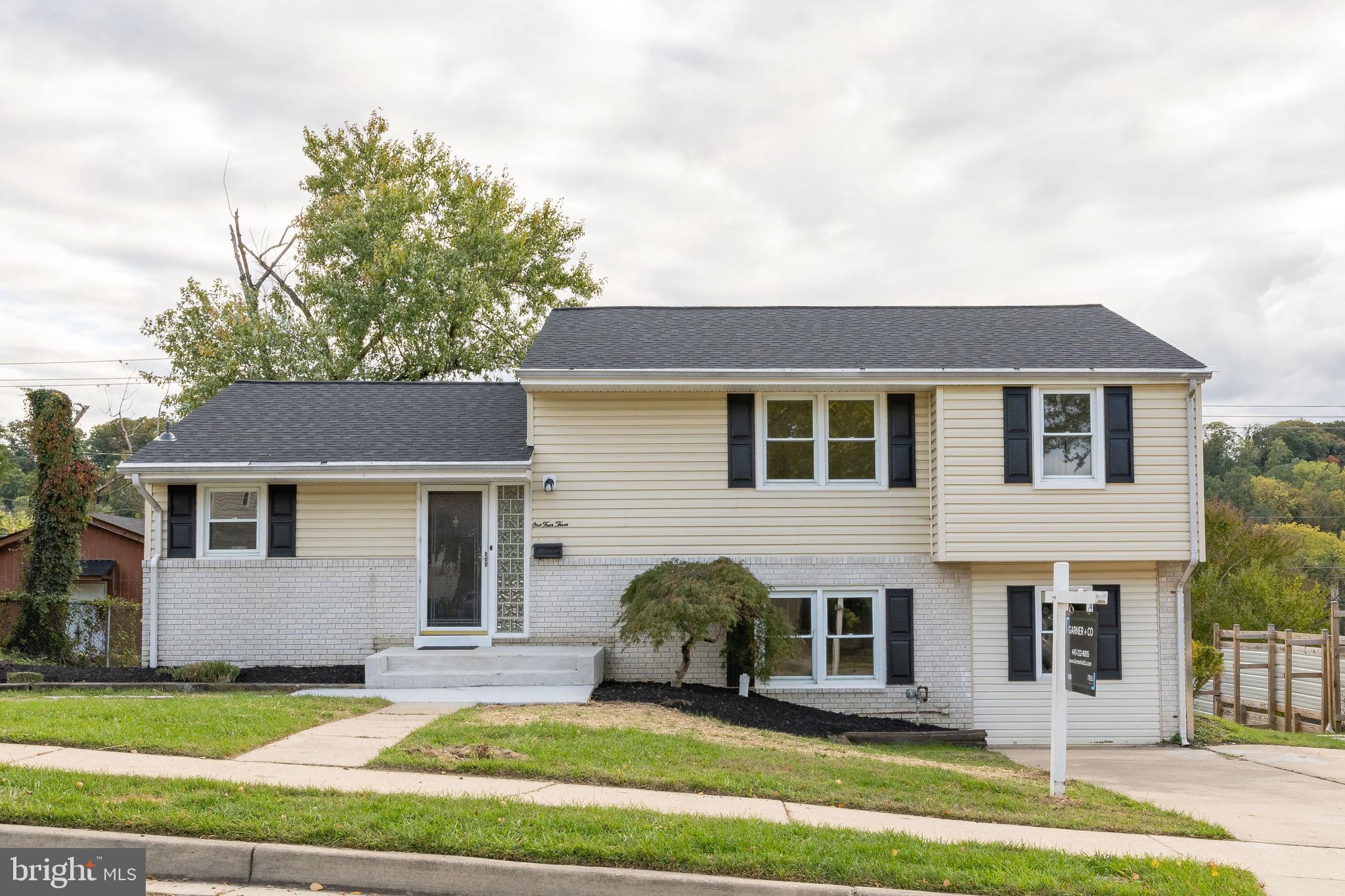 ORCHARD HILLS - Residential