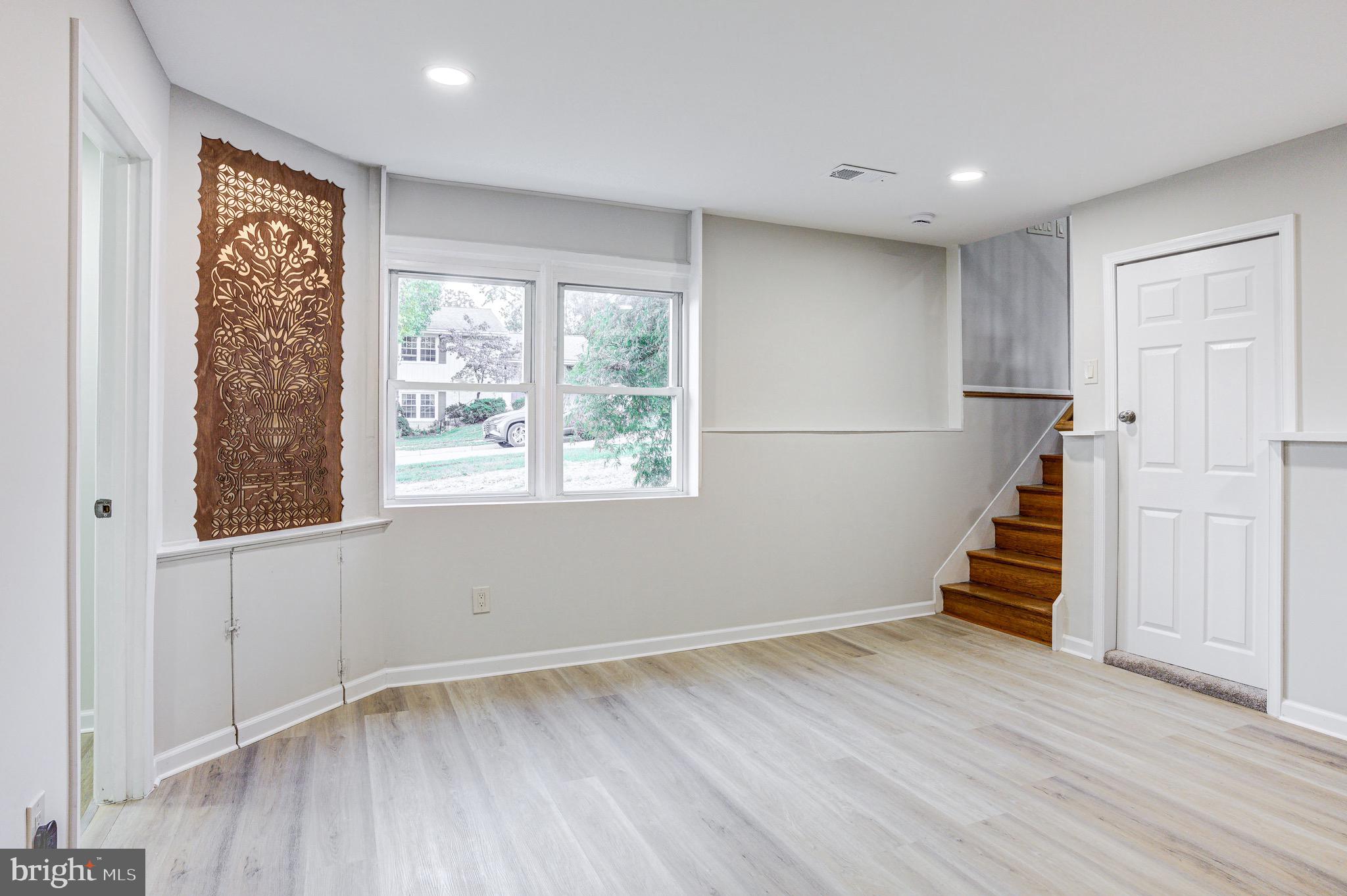 ORCHARD HILLS - Residential