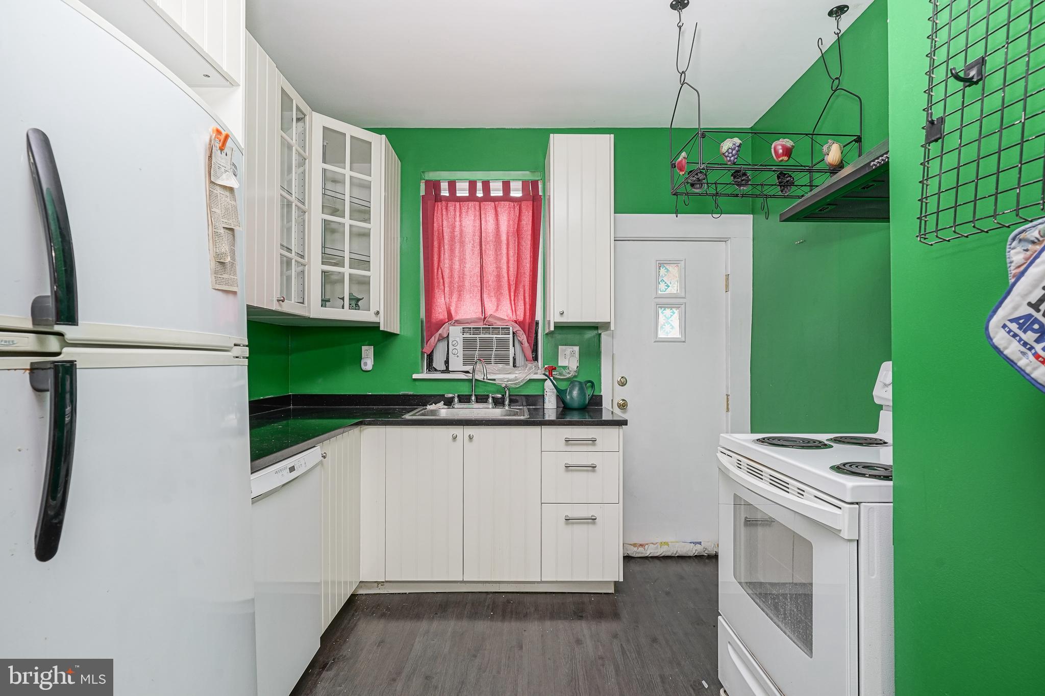 LOWER MOYAMENSING - Residential