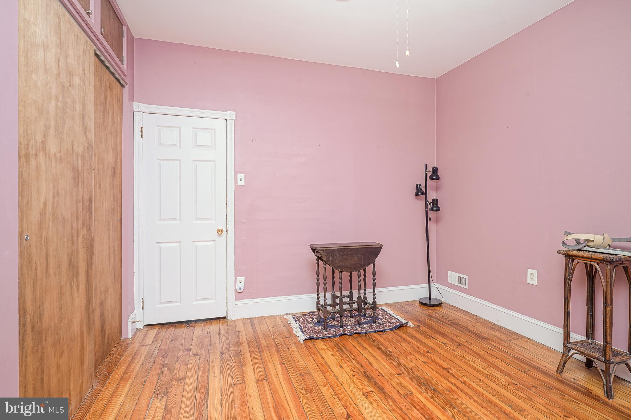 LOWER MOYAMENSING - Residential