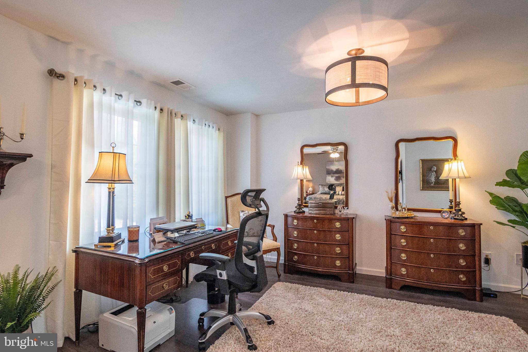 PARKSIDE VILLAGE - Residential