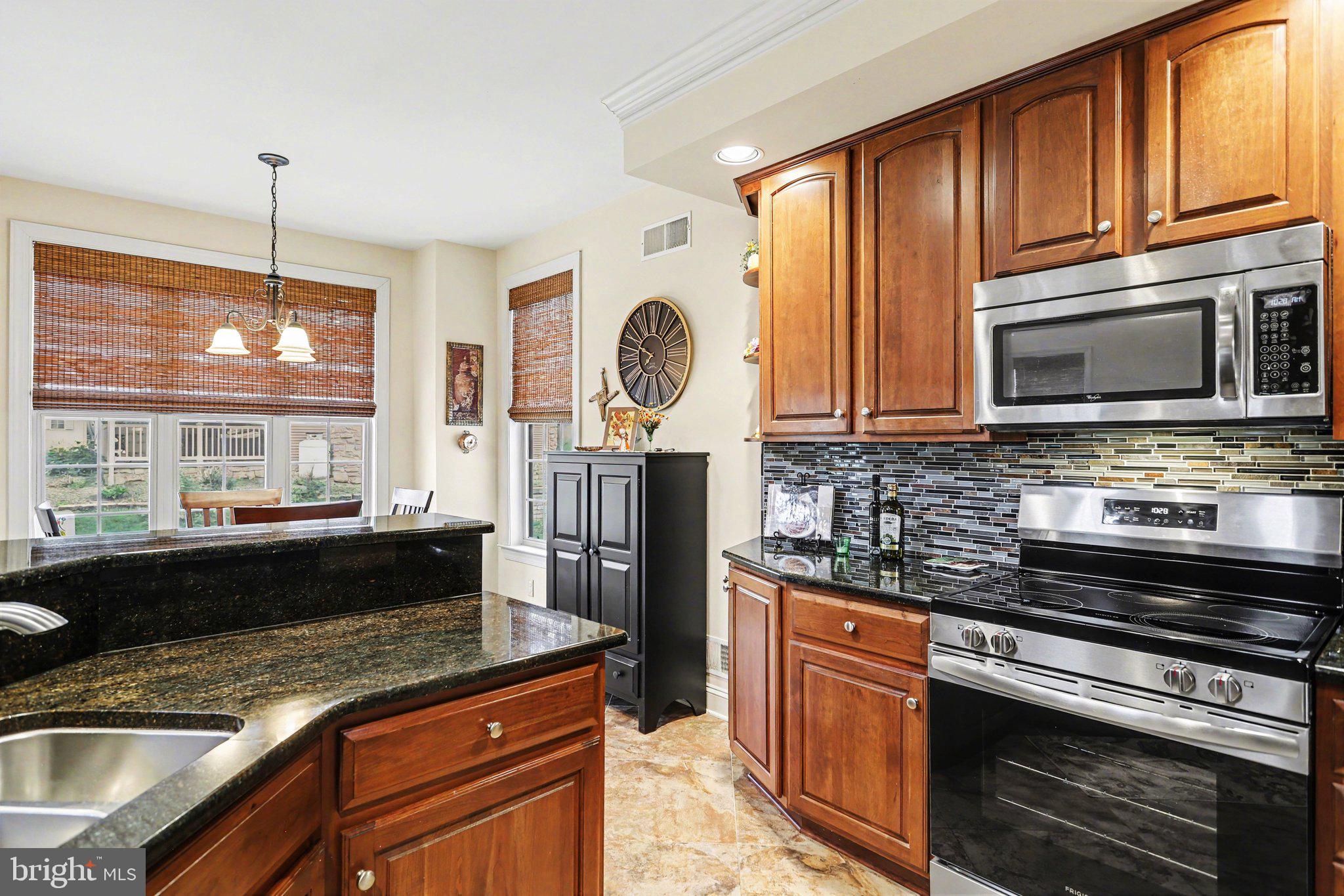 LOGAN DOWNS - Residential