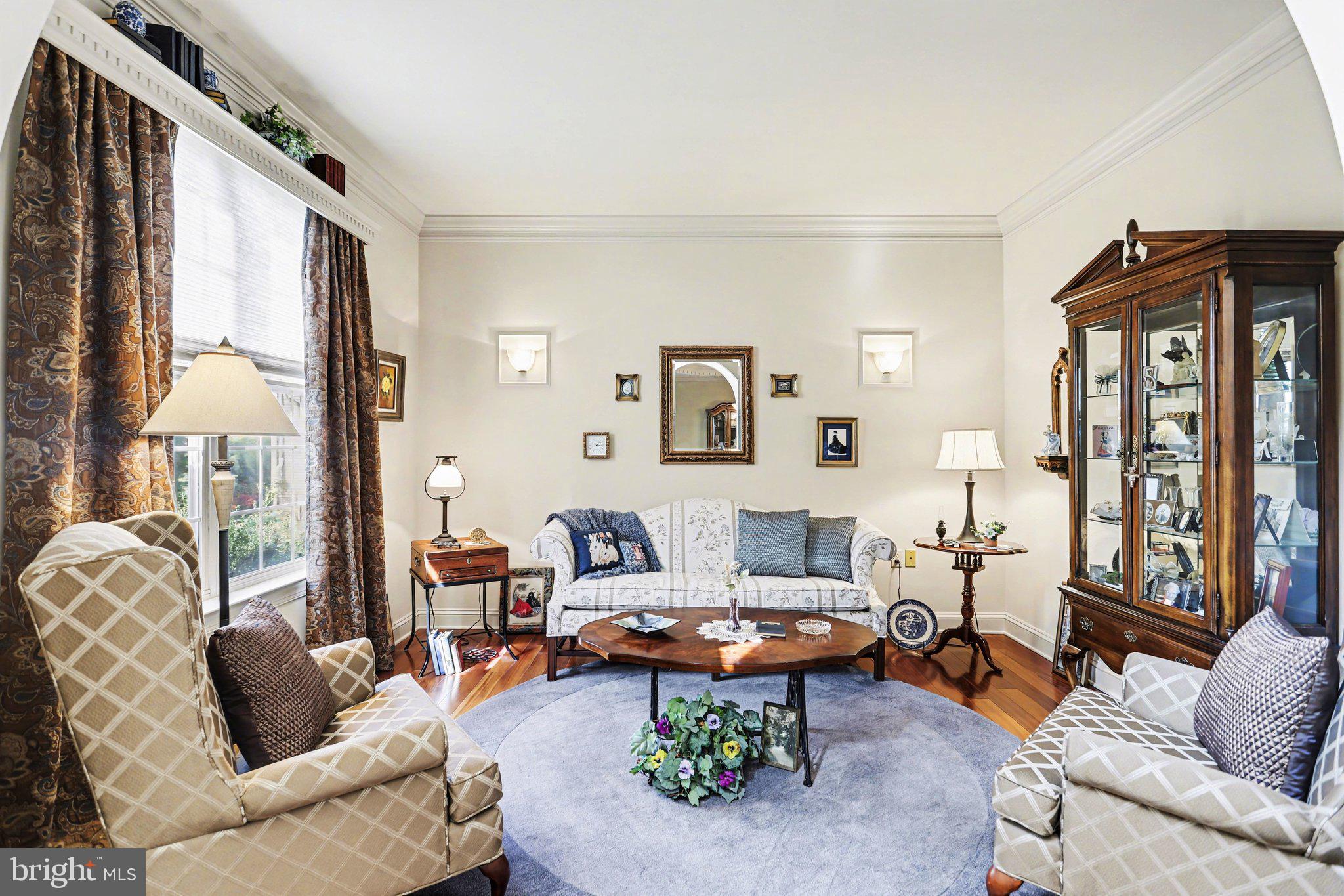 9 N ALYDAR BOULEVARD