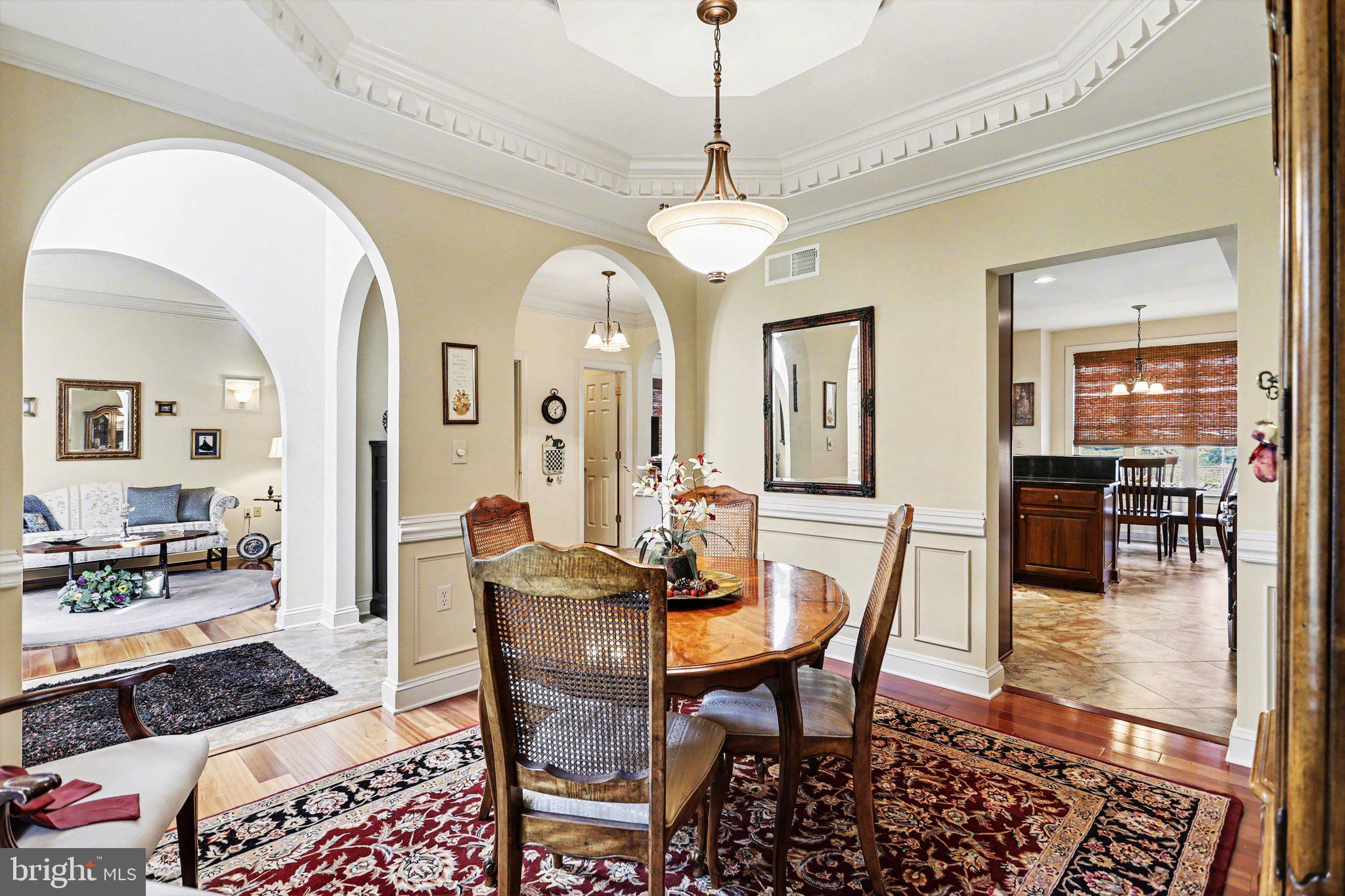 LOGAN DOWNS - Residential