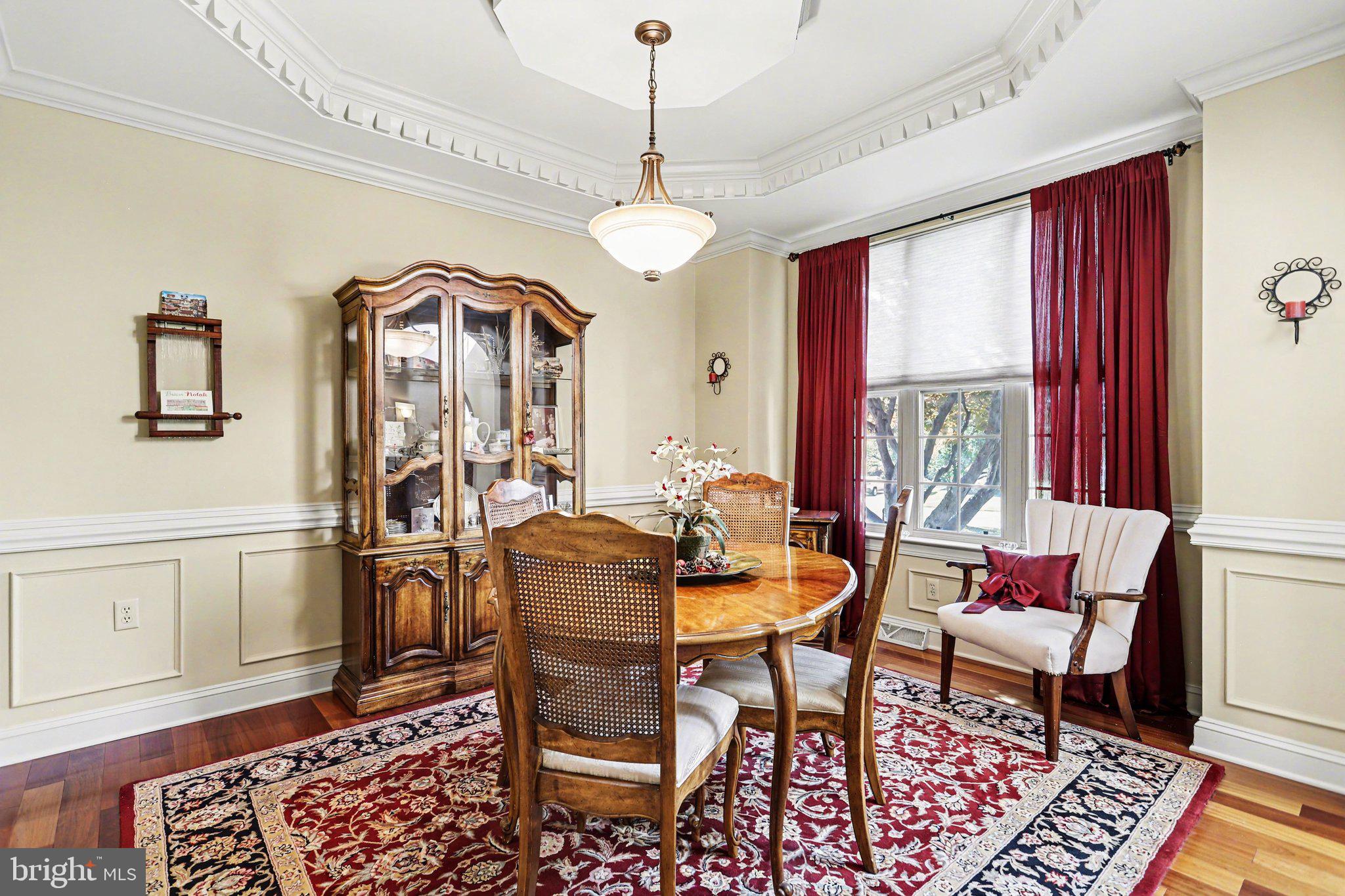 LOGAN DOWNS - Residential