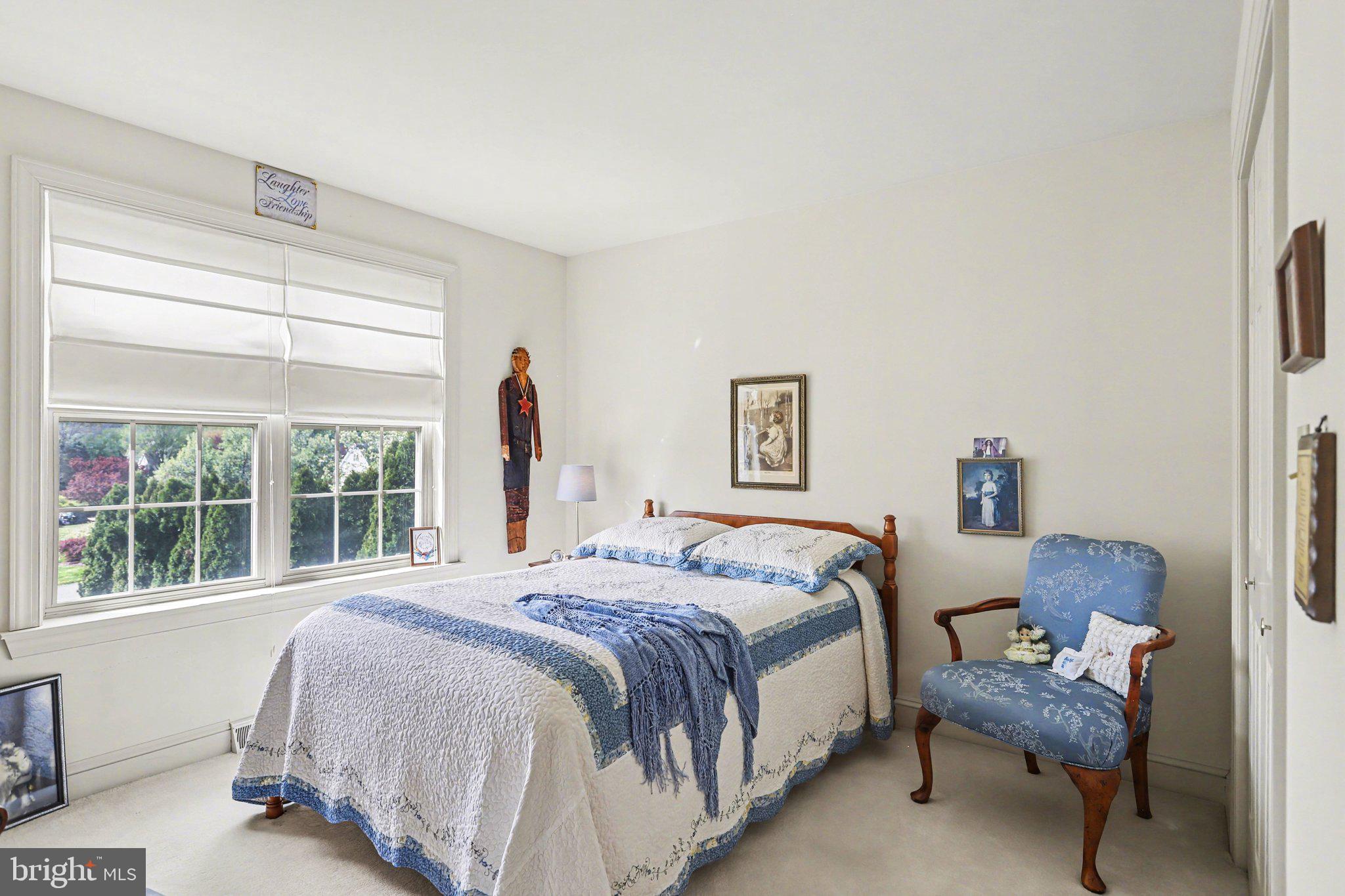 LOGAN DOWNS - Residential