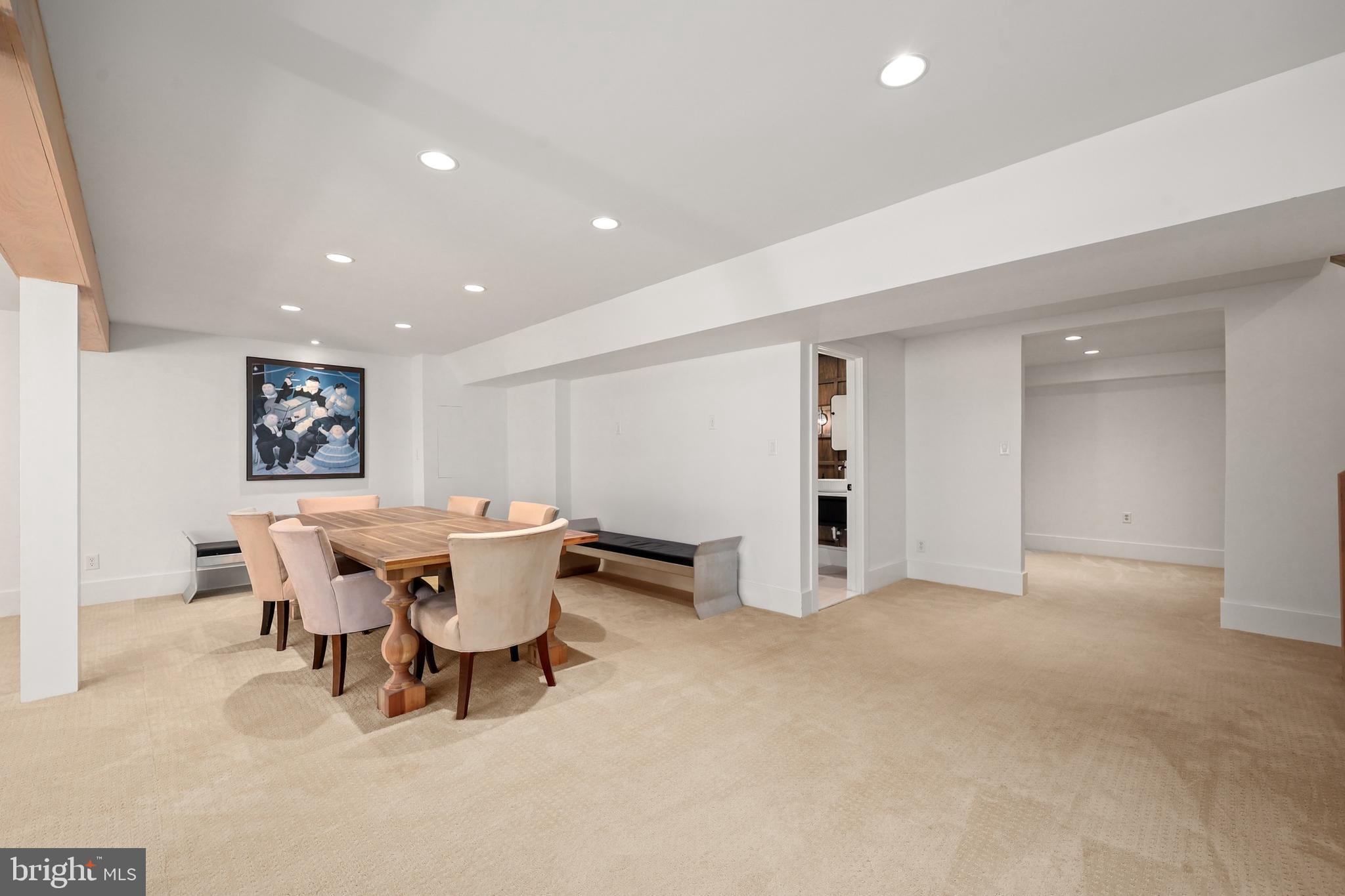 RIVER CREEK - Residential