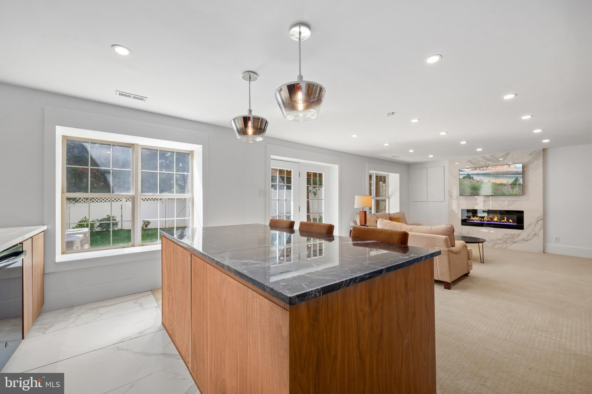 RIVER CREEK - Residential