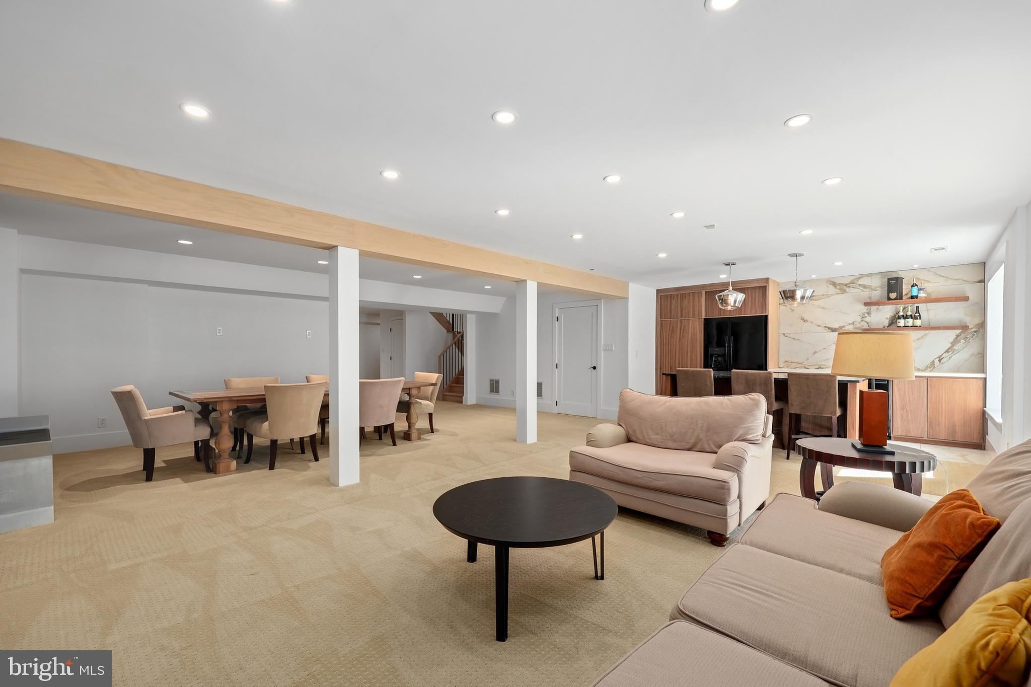 RIVER CREEK - Residential