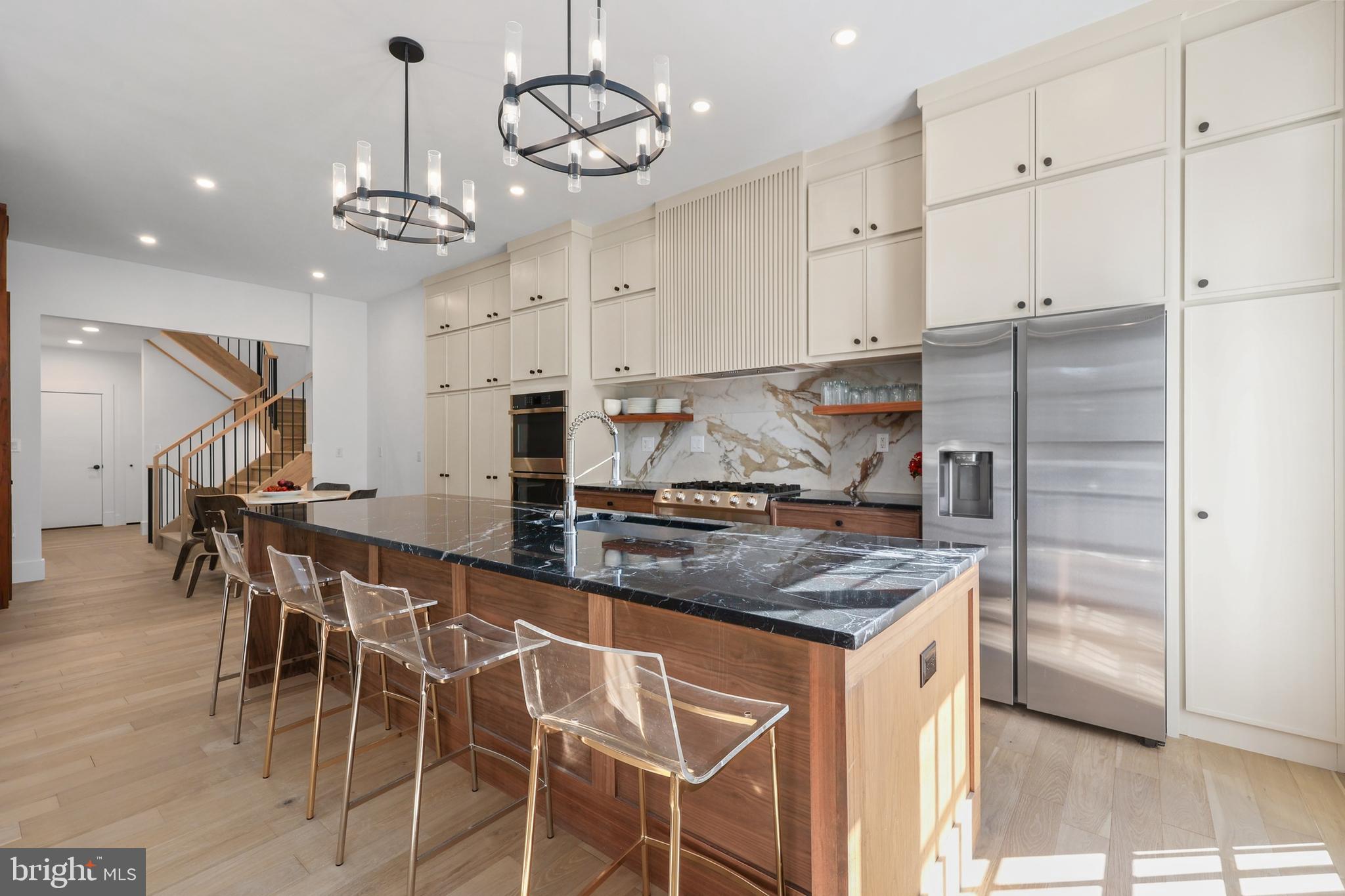 RIVER CREEK - Residential