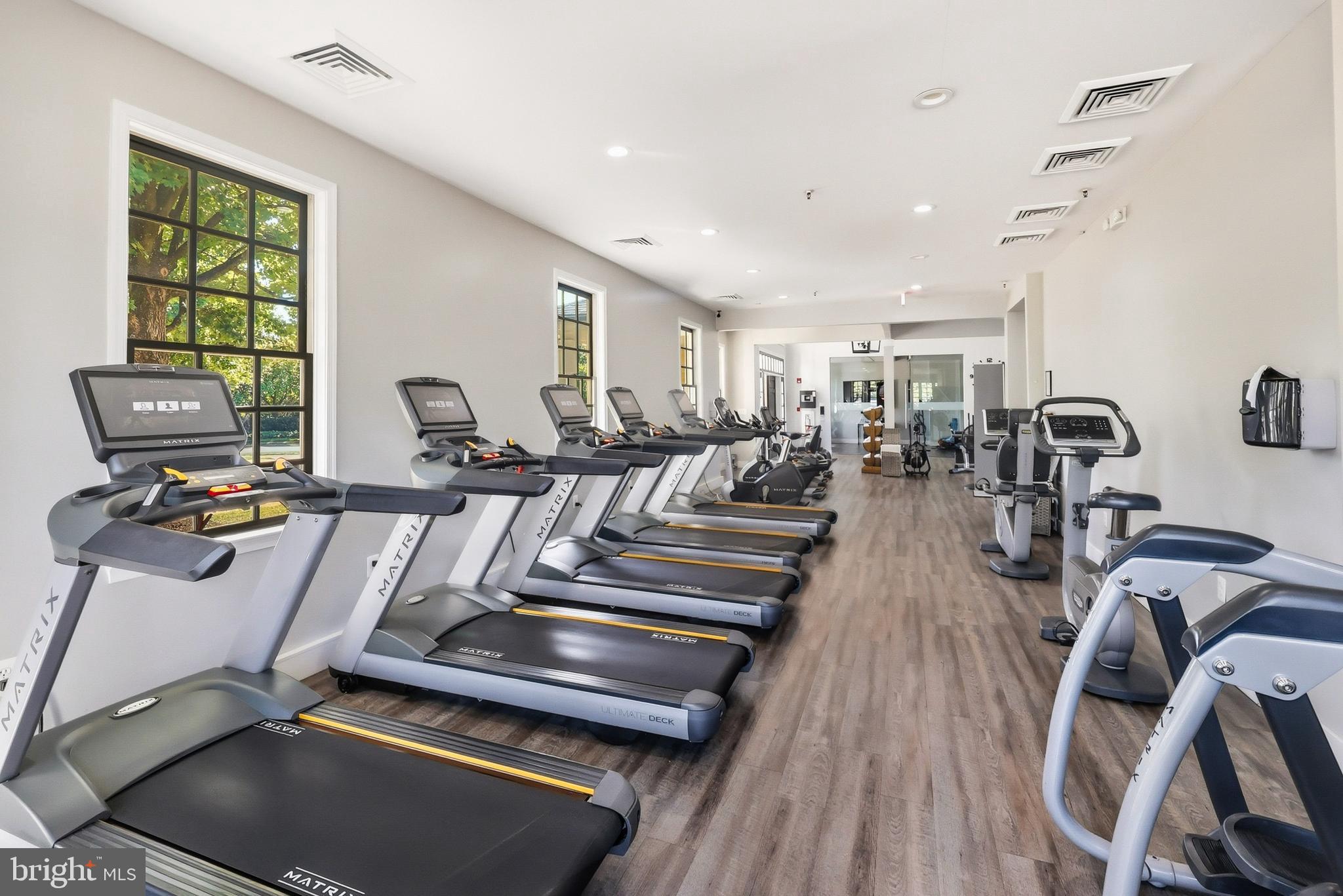 RIVER CREEK - Residential