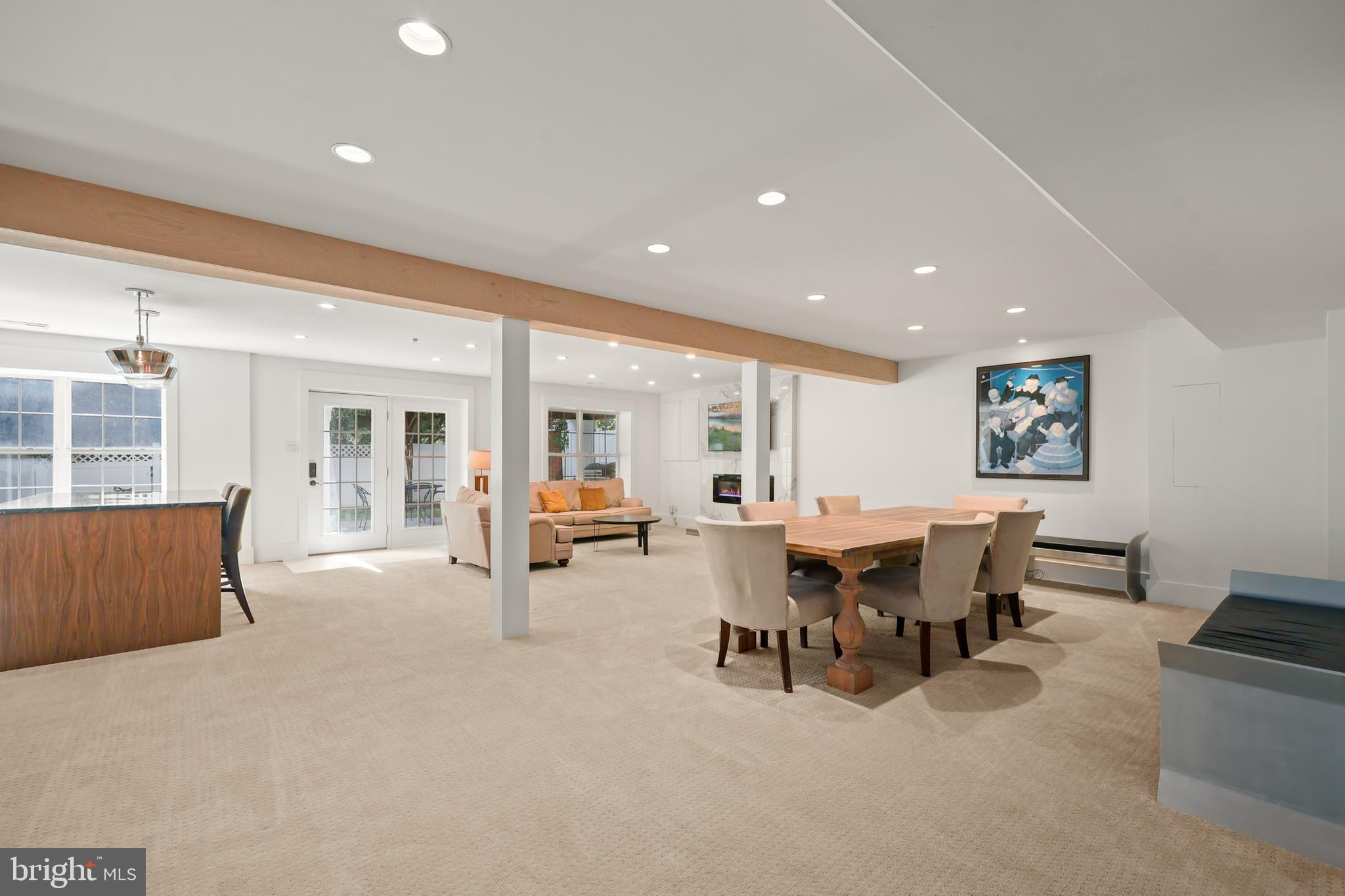 RIVER CREEK - Residential