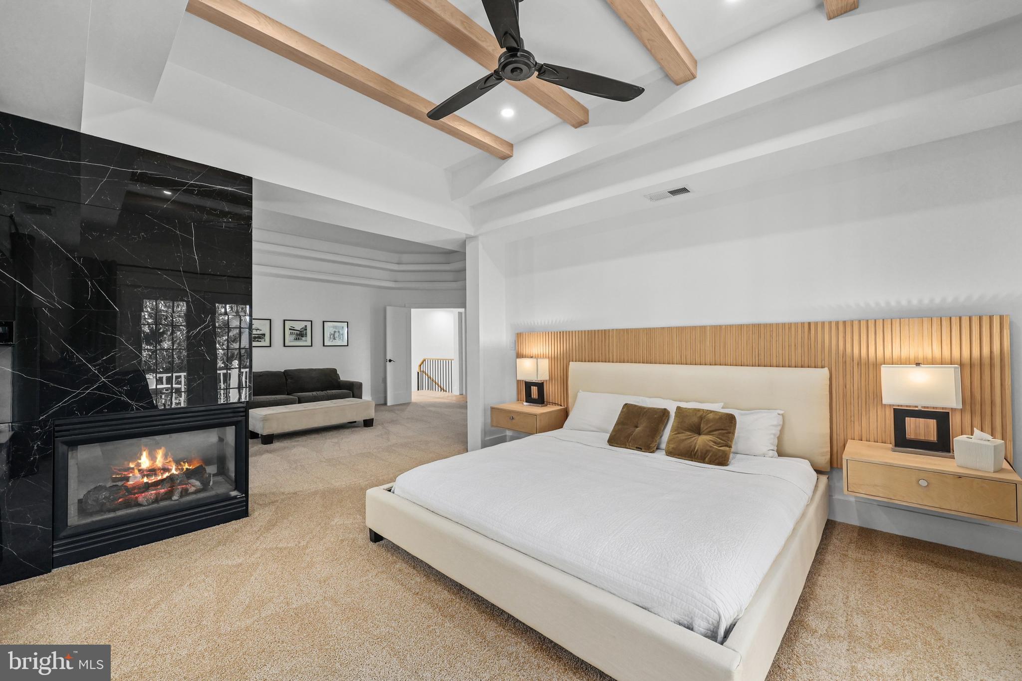 RIVER CREEK - Residential