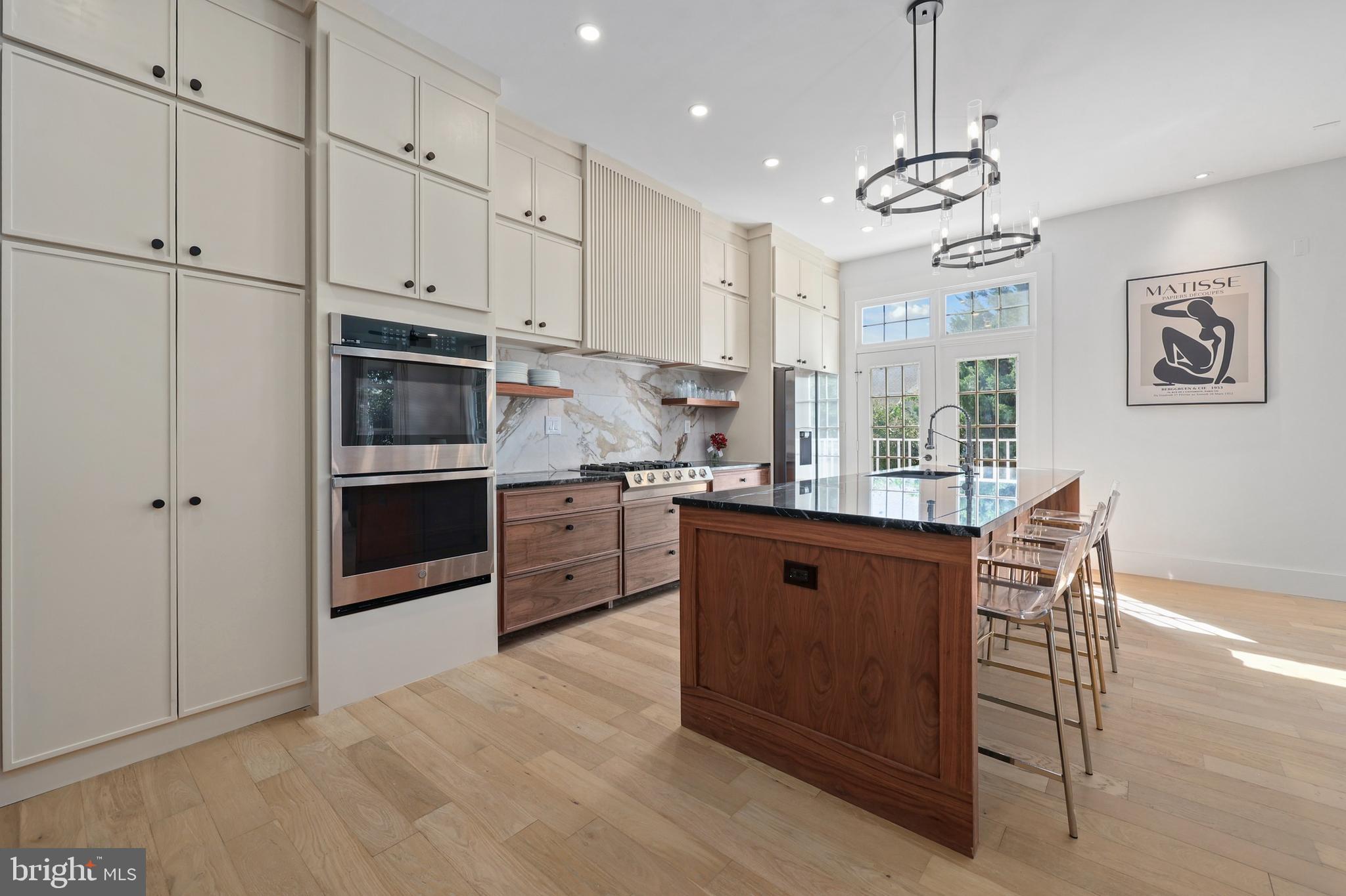 RIVER CREEK - Residential