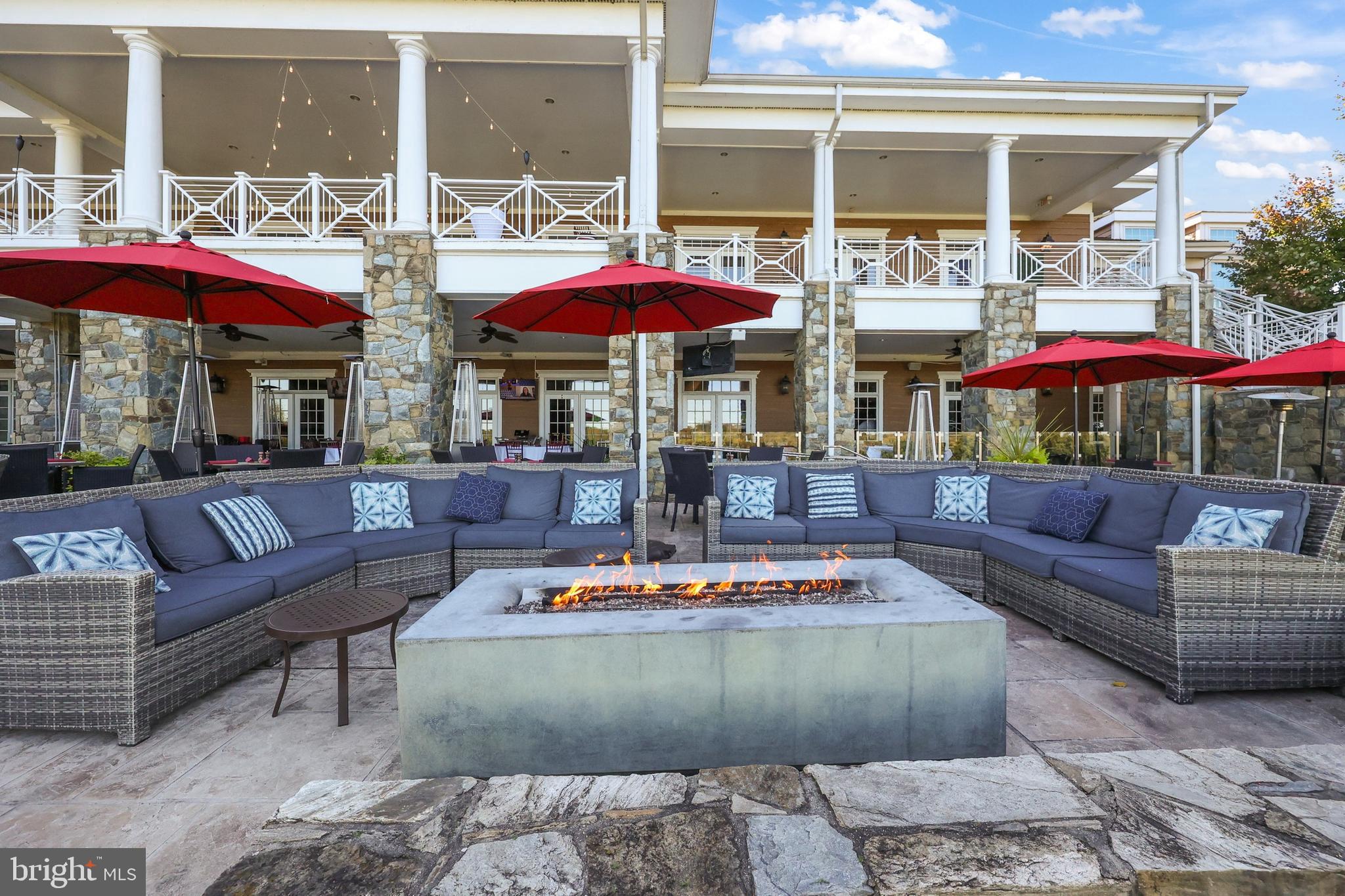 RIVER CREEK - Residential