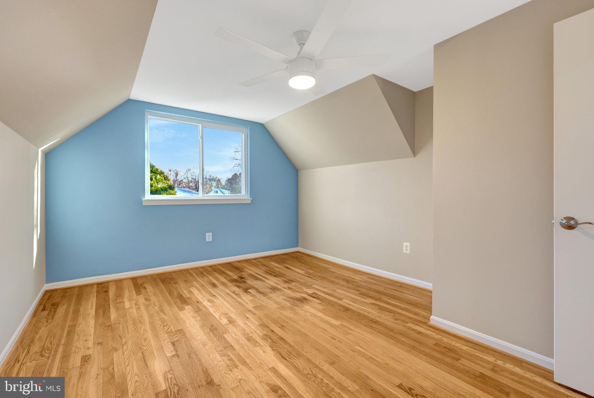 KINGS PARK WEST - Residential