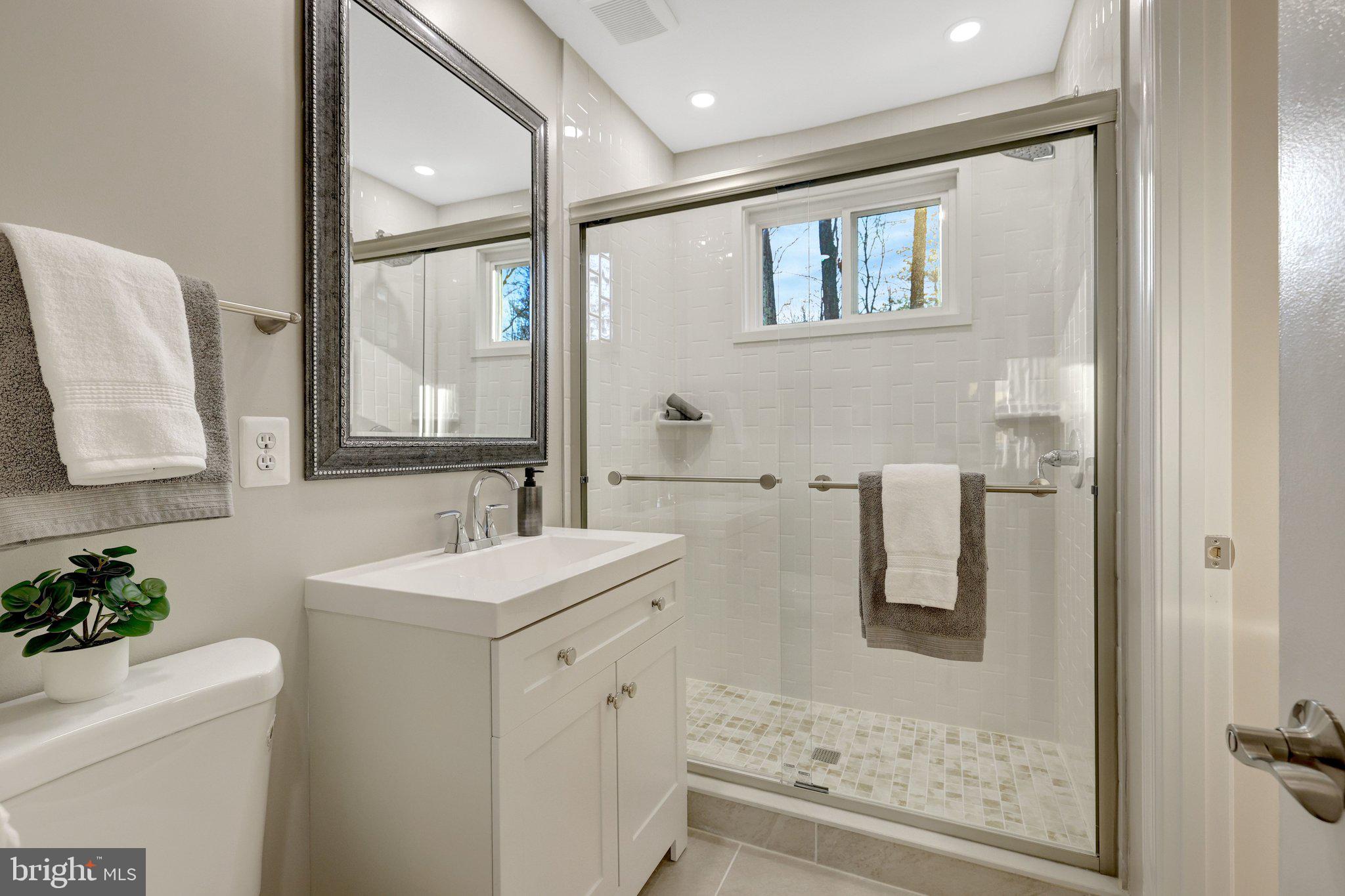 KINGS PARK WEST - Residential