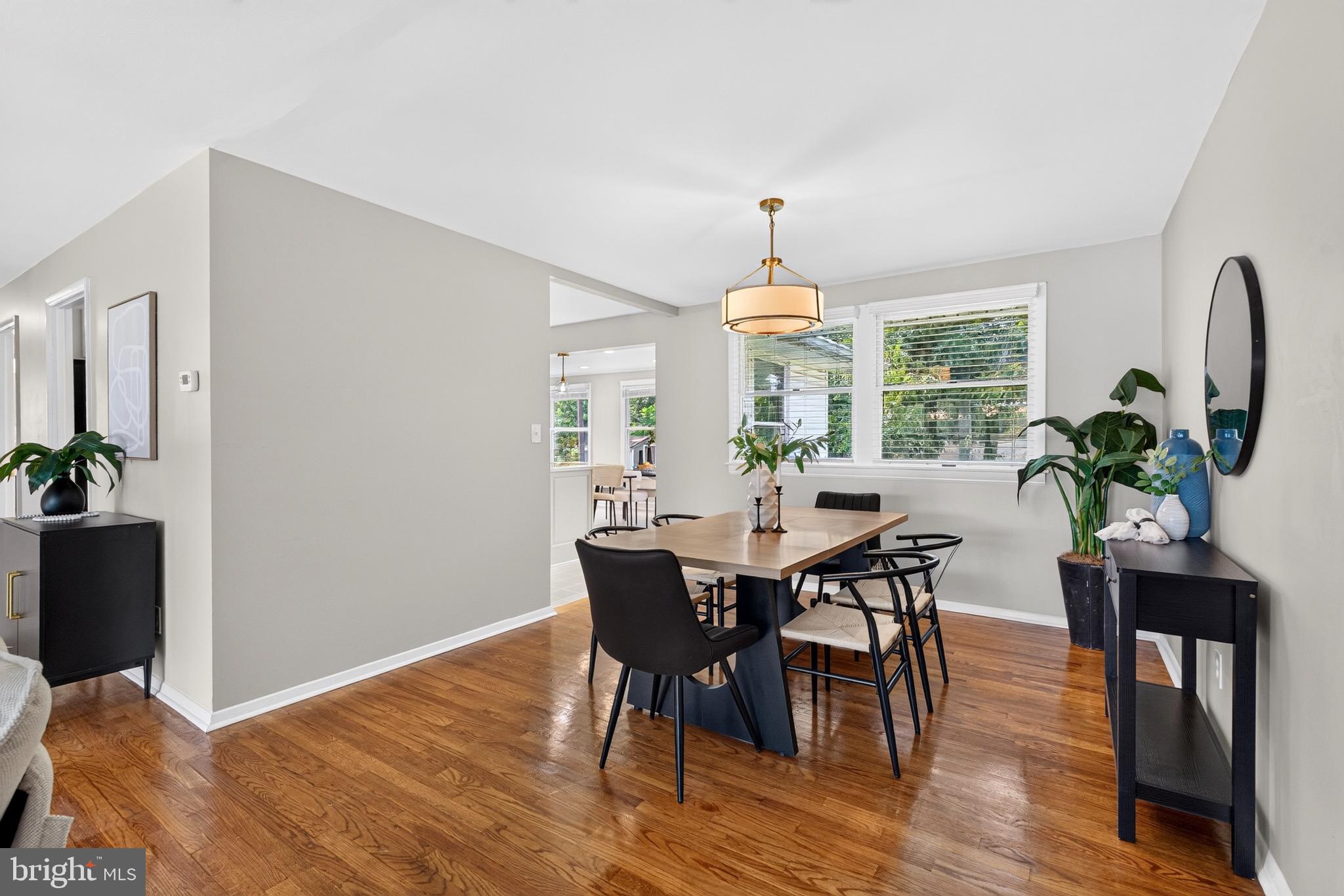 2112 FOLKSTONE ROAD