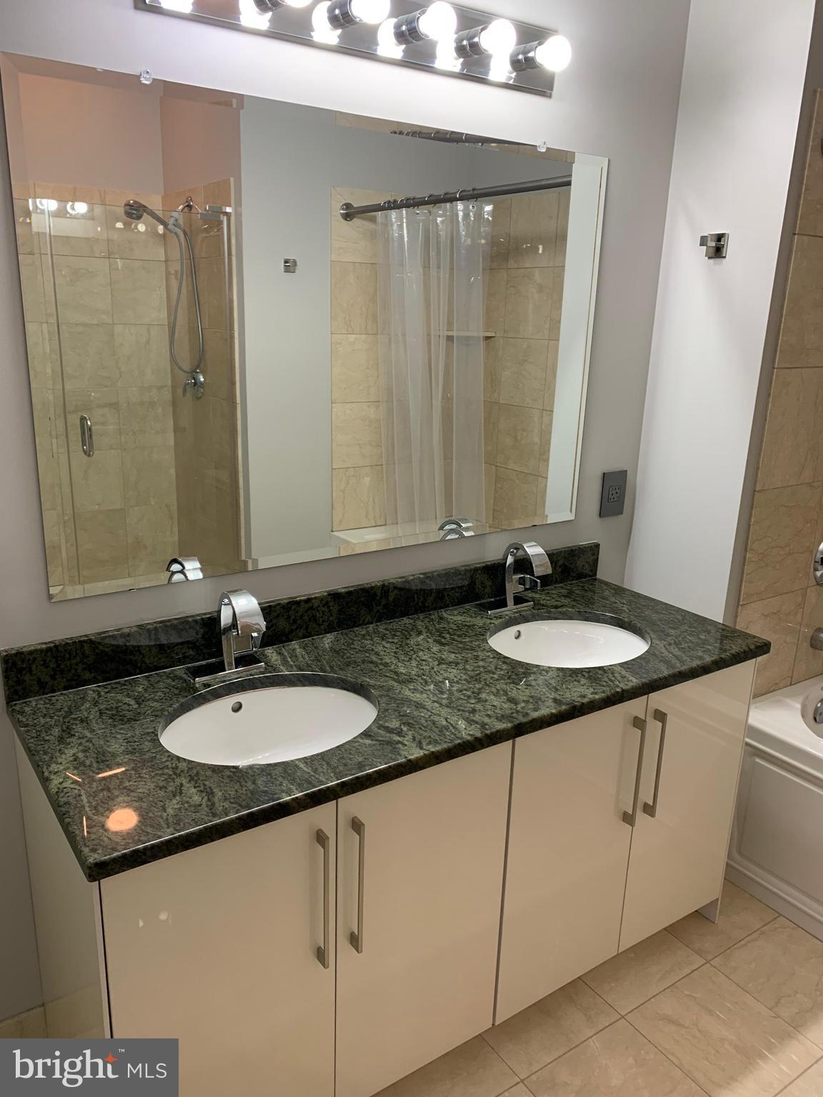 WATERFRONT SQUARE - Residential Lease