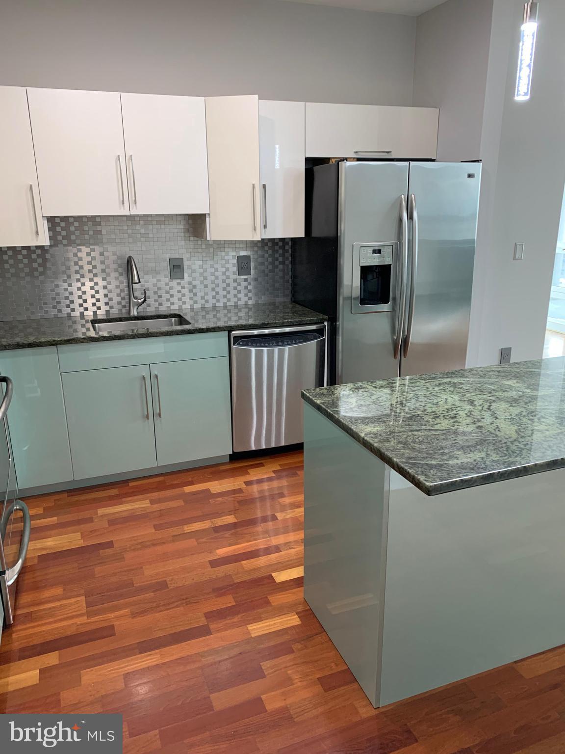 WATERFRONT SQUARE - Residential Lease