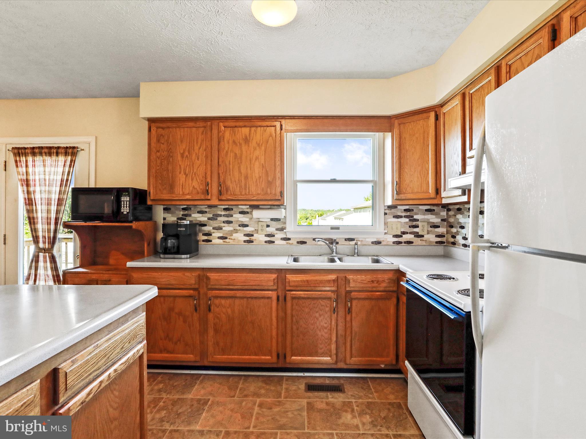 THE MEADOWS AT STRASBURG - Residential