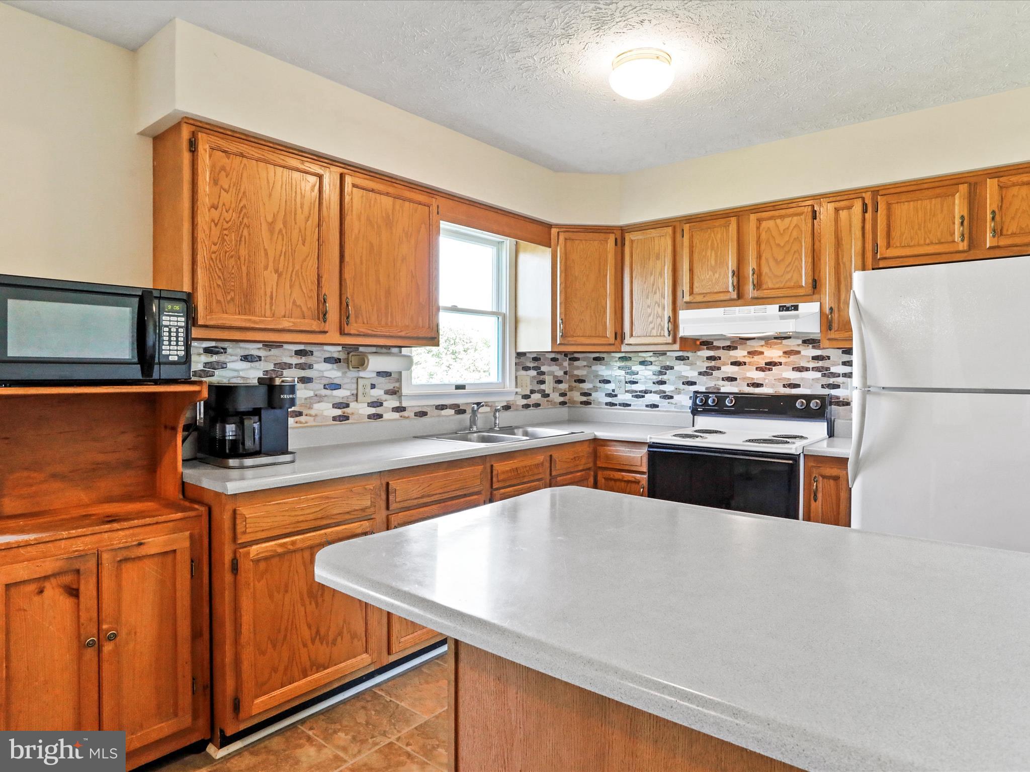 THE MEADOWS AT STRASBURG - Residential