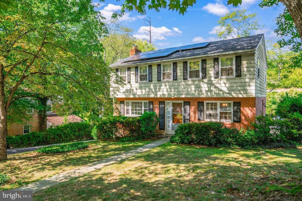 Photo of 18 Springhouse Lane, MEDIA, PA 19063 (MLS # PADE2100150)