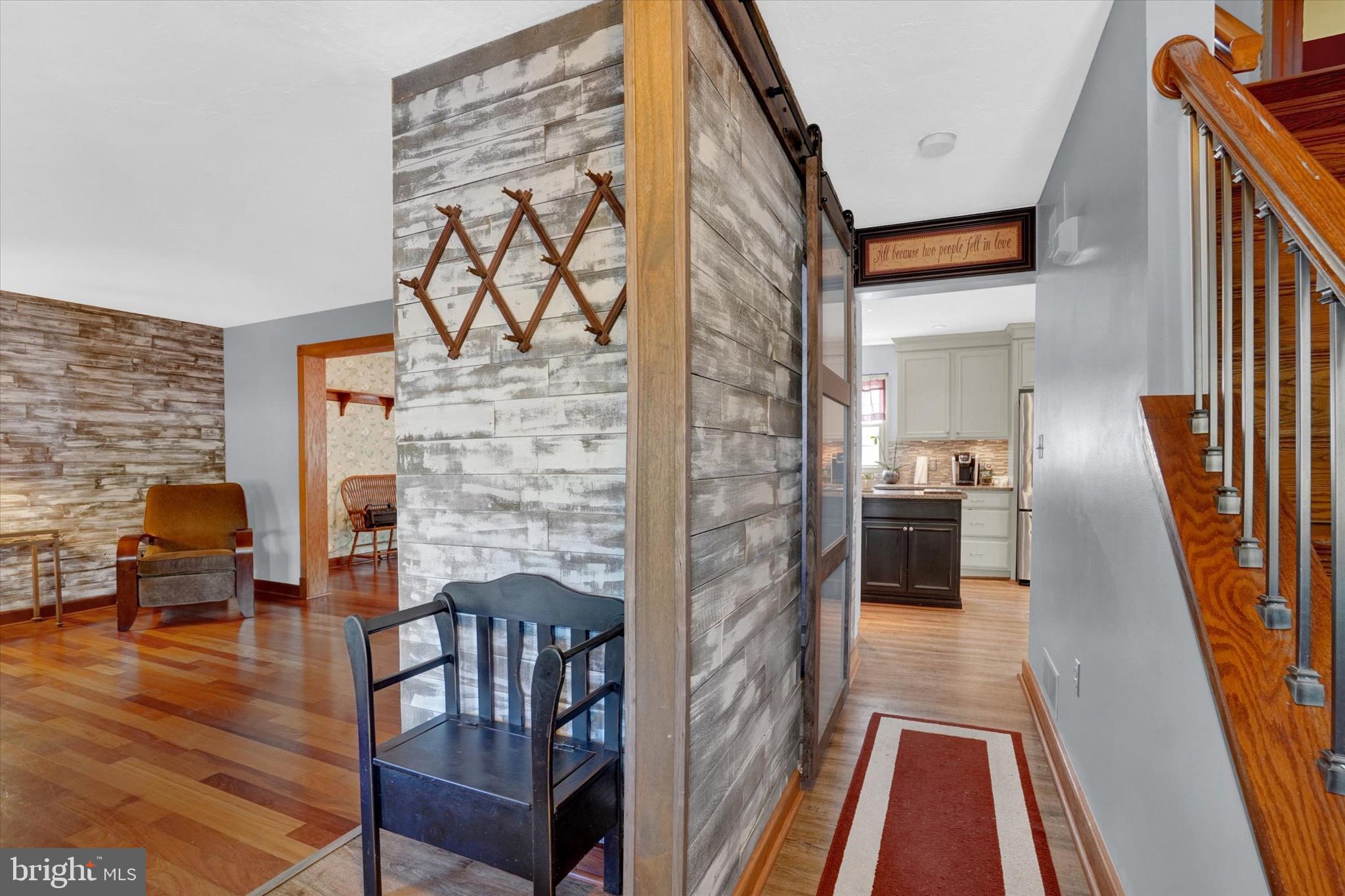 SHERMAN OAKS - Residential