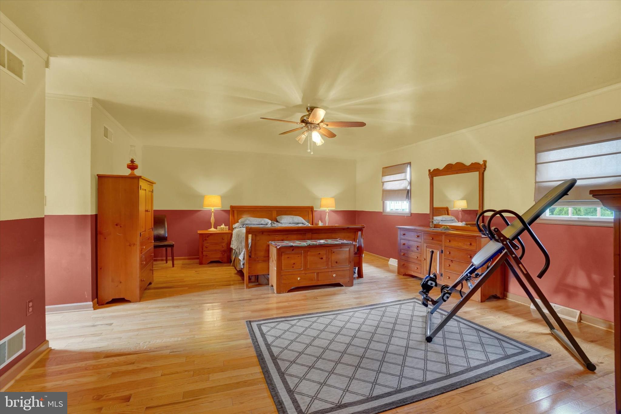 SHERMAN OAKS - Residential