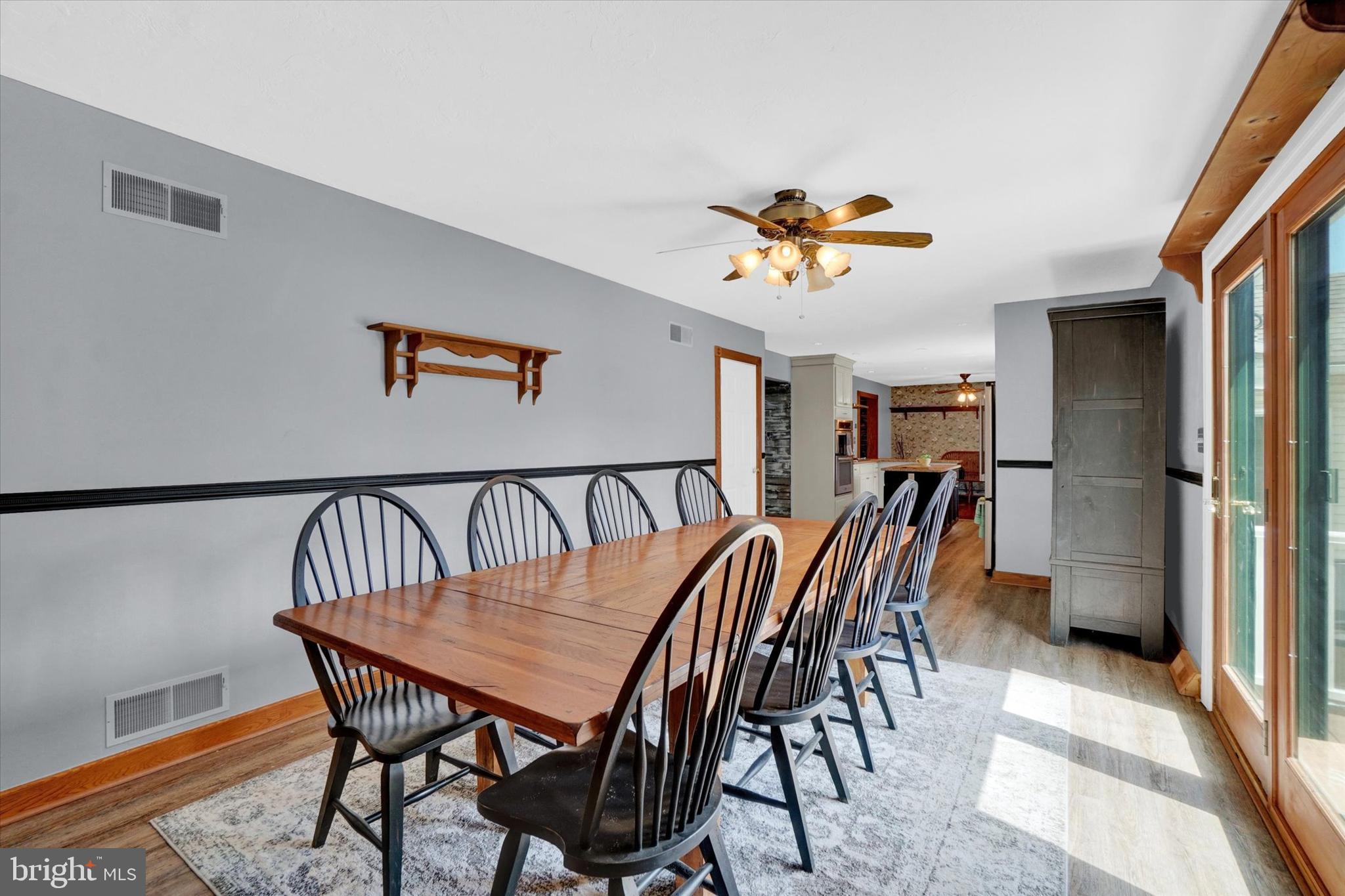 SHERMAN OAKS - Residential