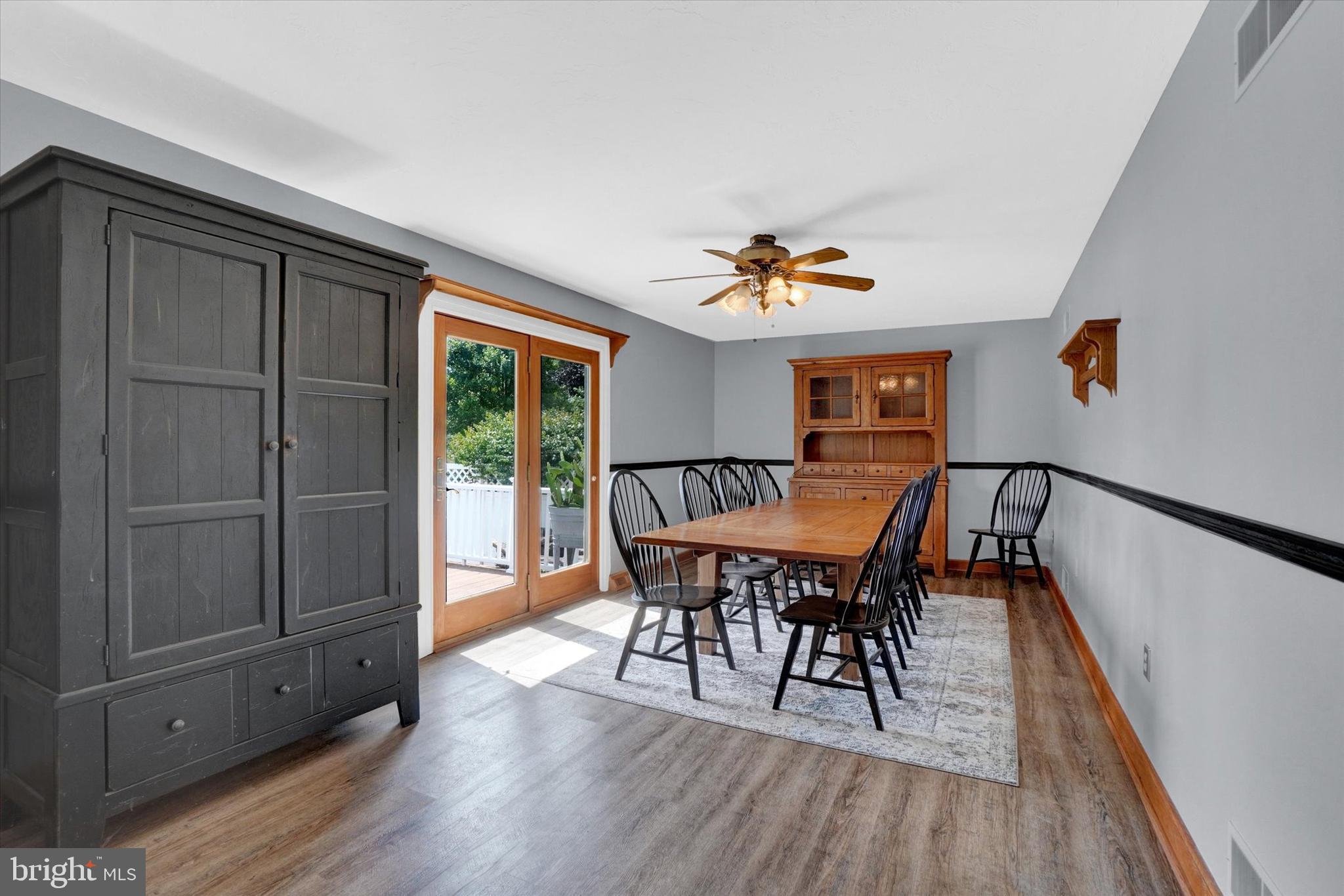 SHERMAN OAKS - Residential