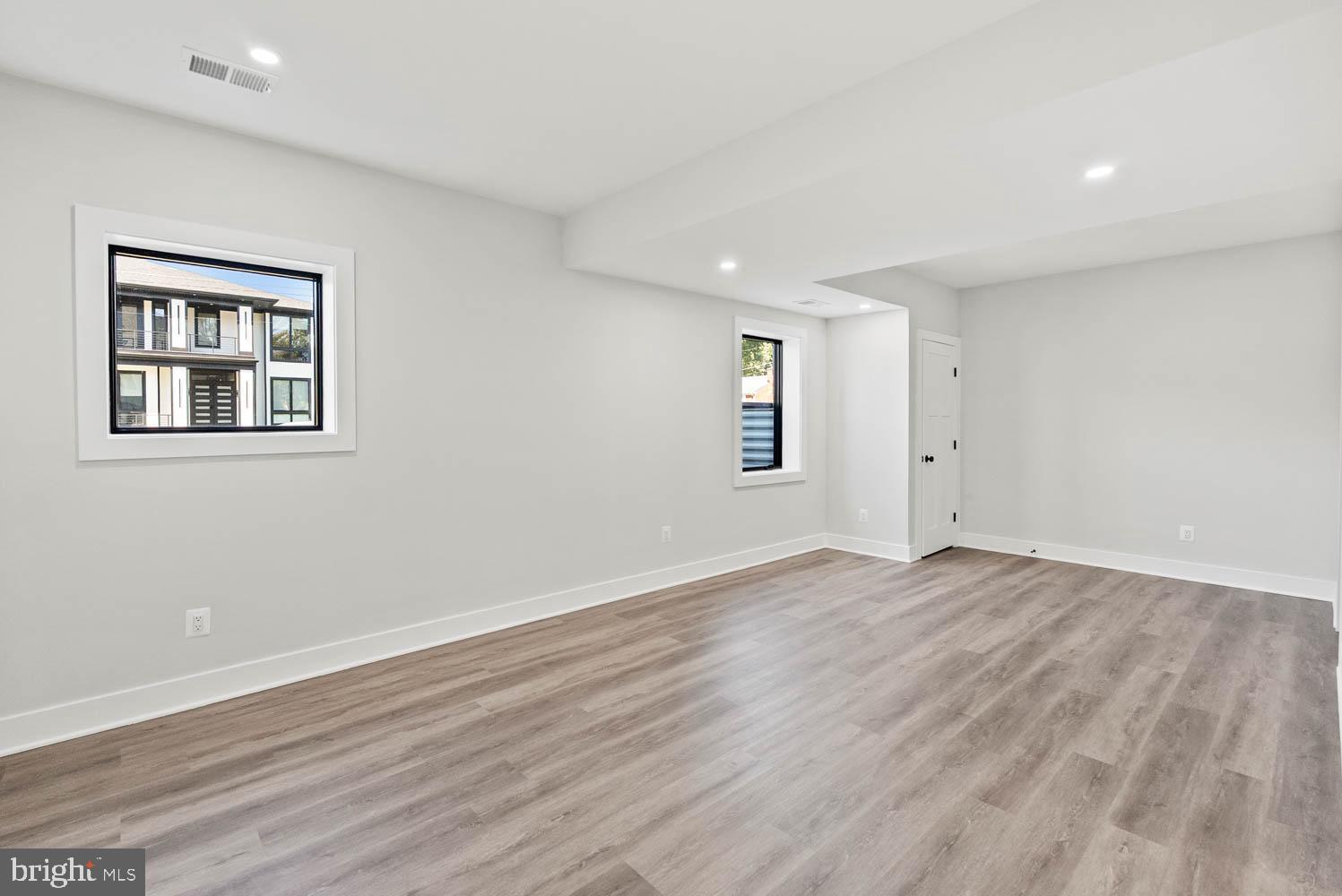 POWHATAN HILLS - Residential