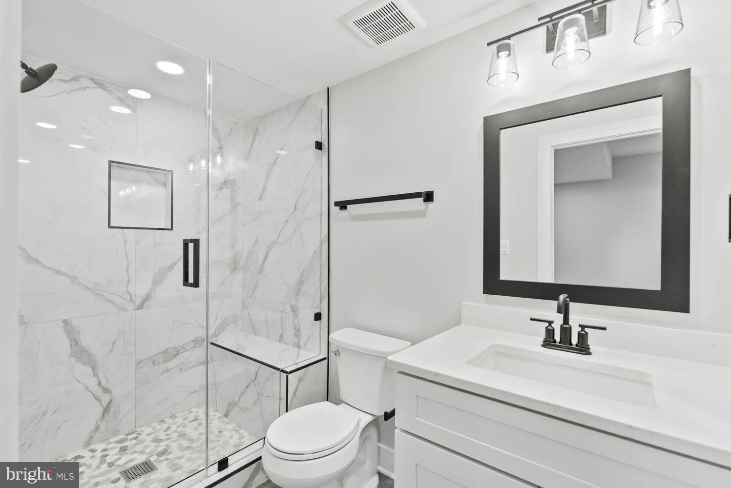 POWHATAN HILLS - Residential