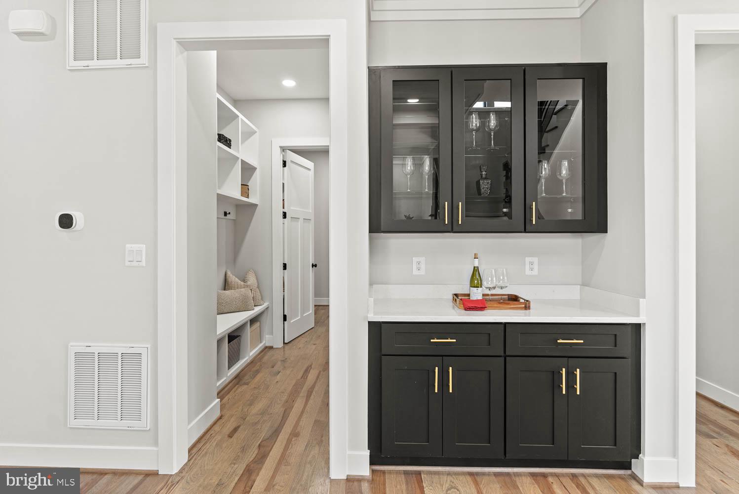 POWHATAN HILLS - Residential