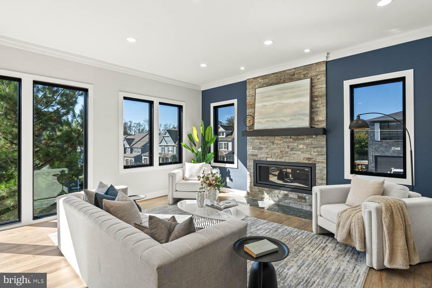 POWHATAN HILLS - Residential