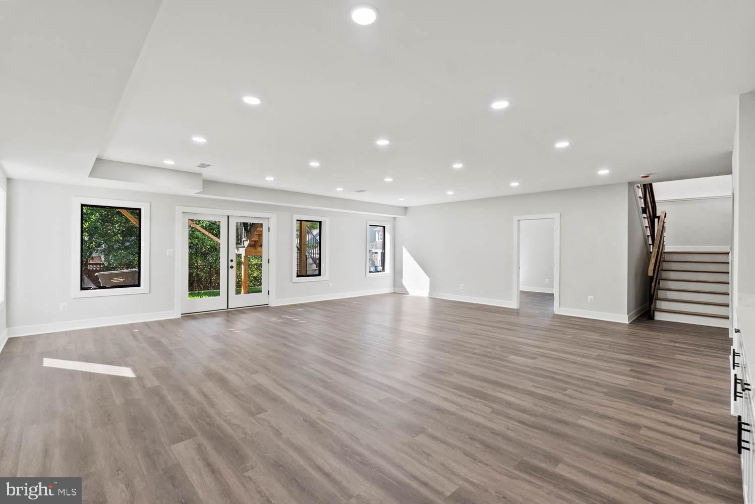 POWHATAN HILLS - Residential